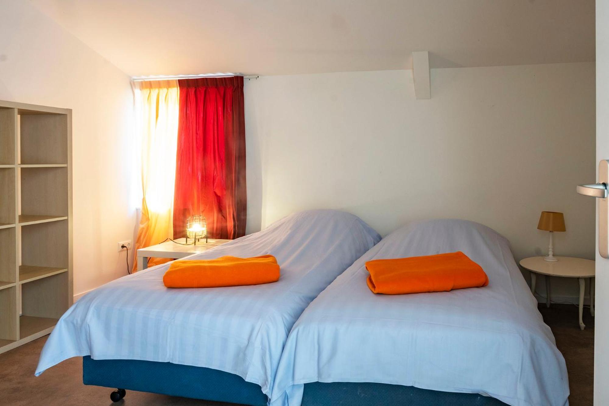 One-Bedroom Apartment - Photo 6