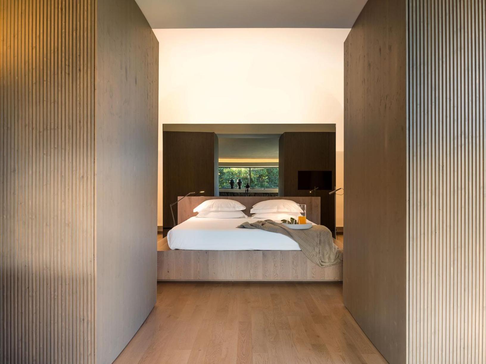 Suite - Photo 5