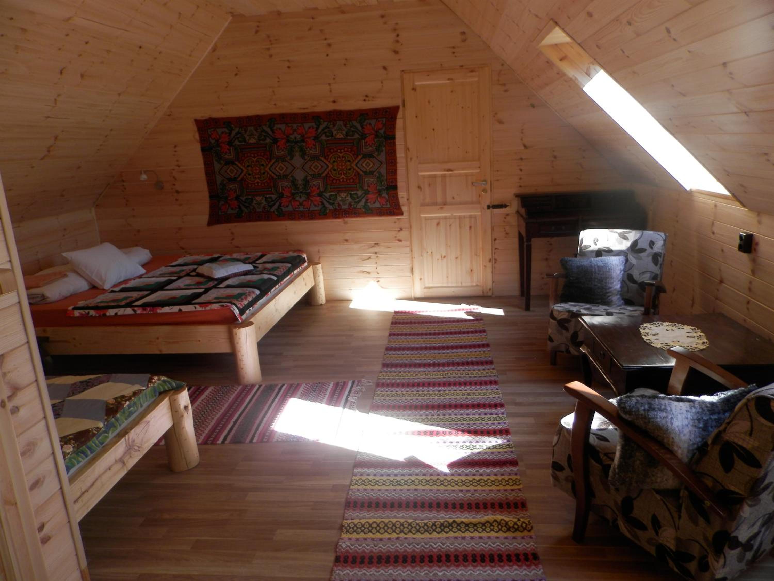 Classic Family Room - Photo 1