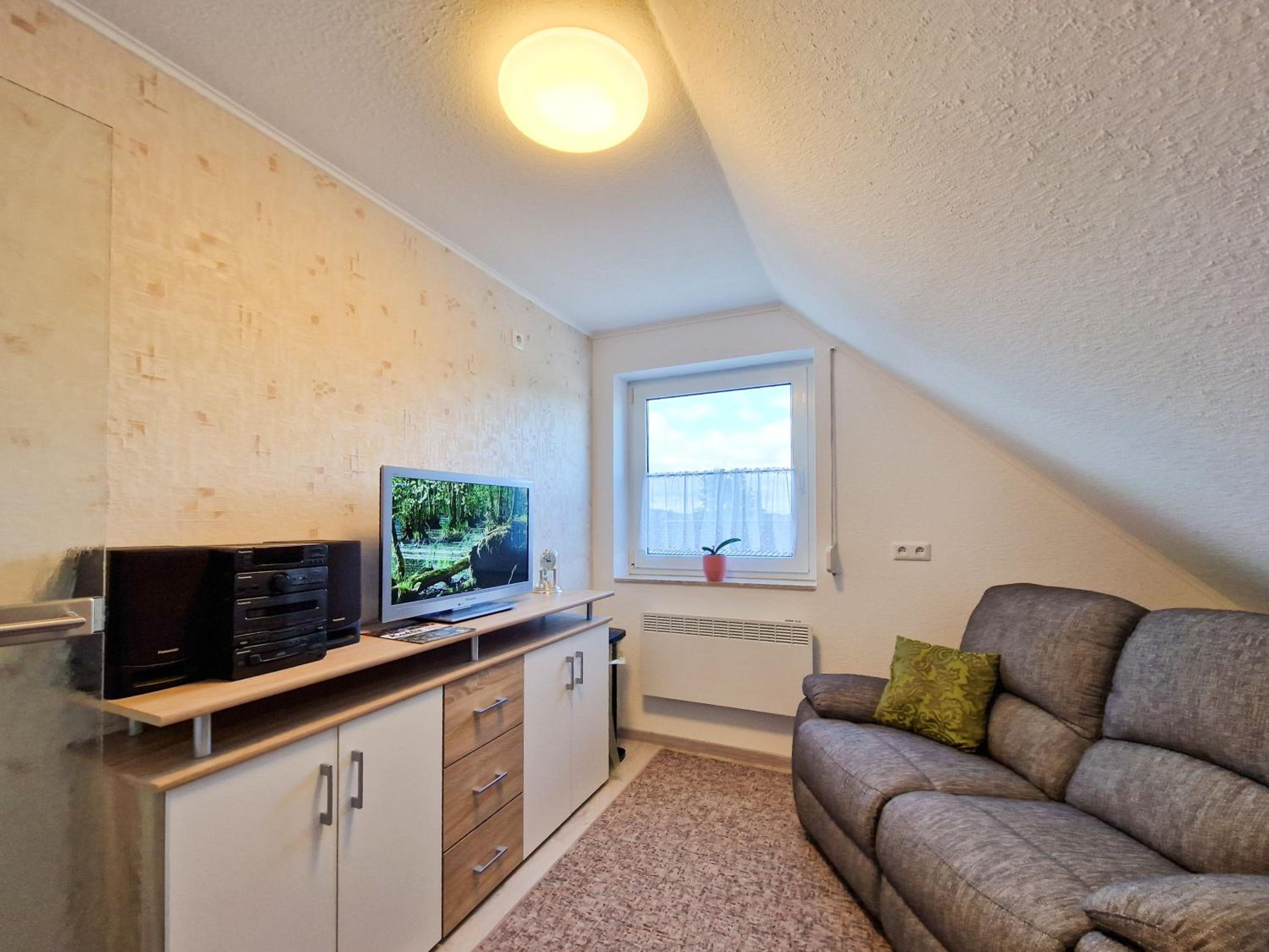 One-Bedroom Apartment with Shower photo 1