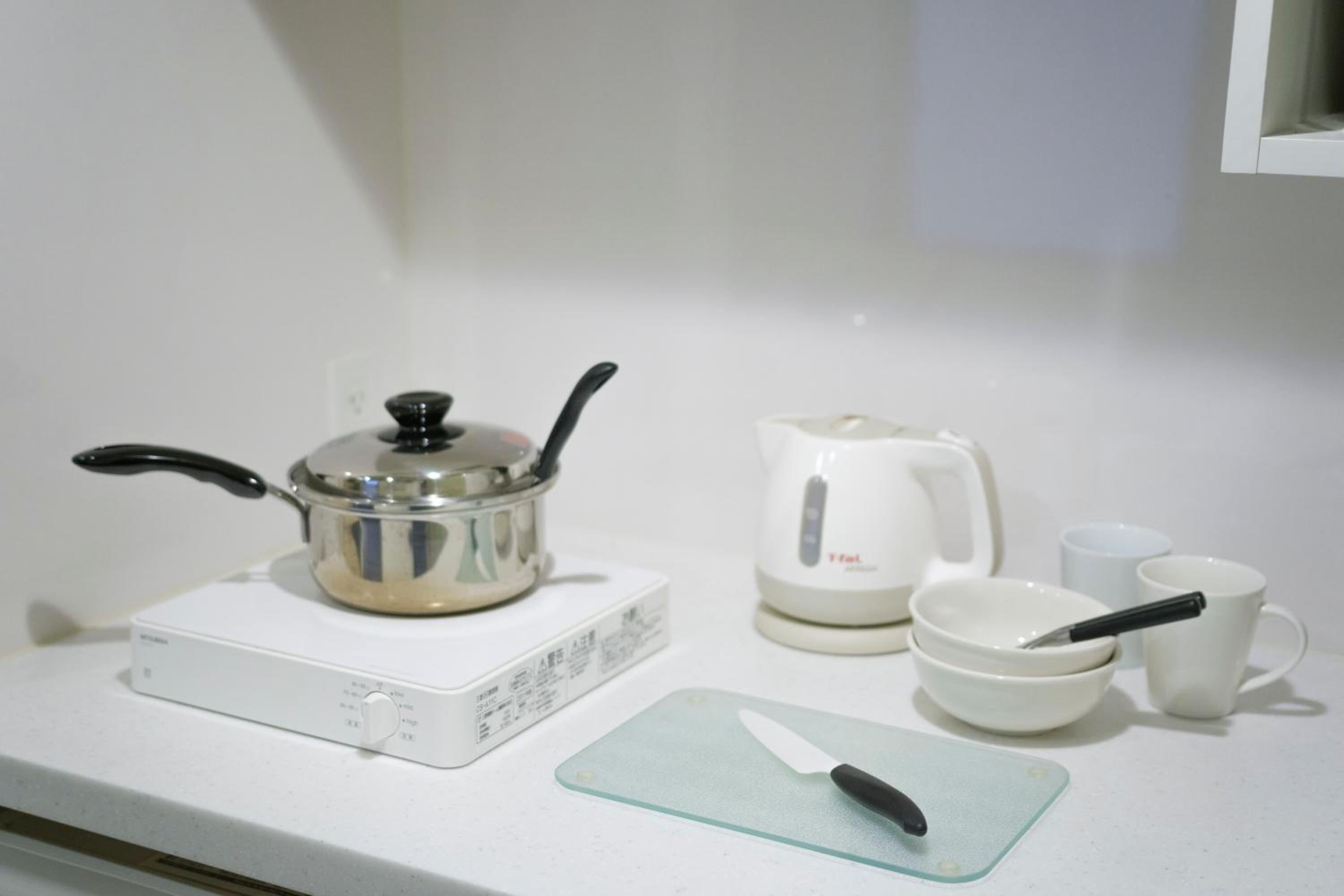 Small Double (With Kitchen) photo 2