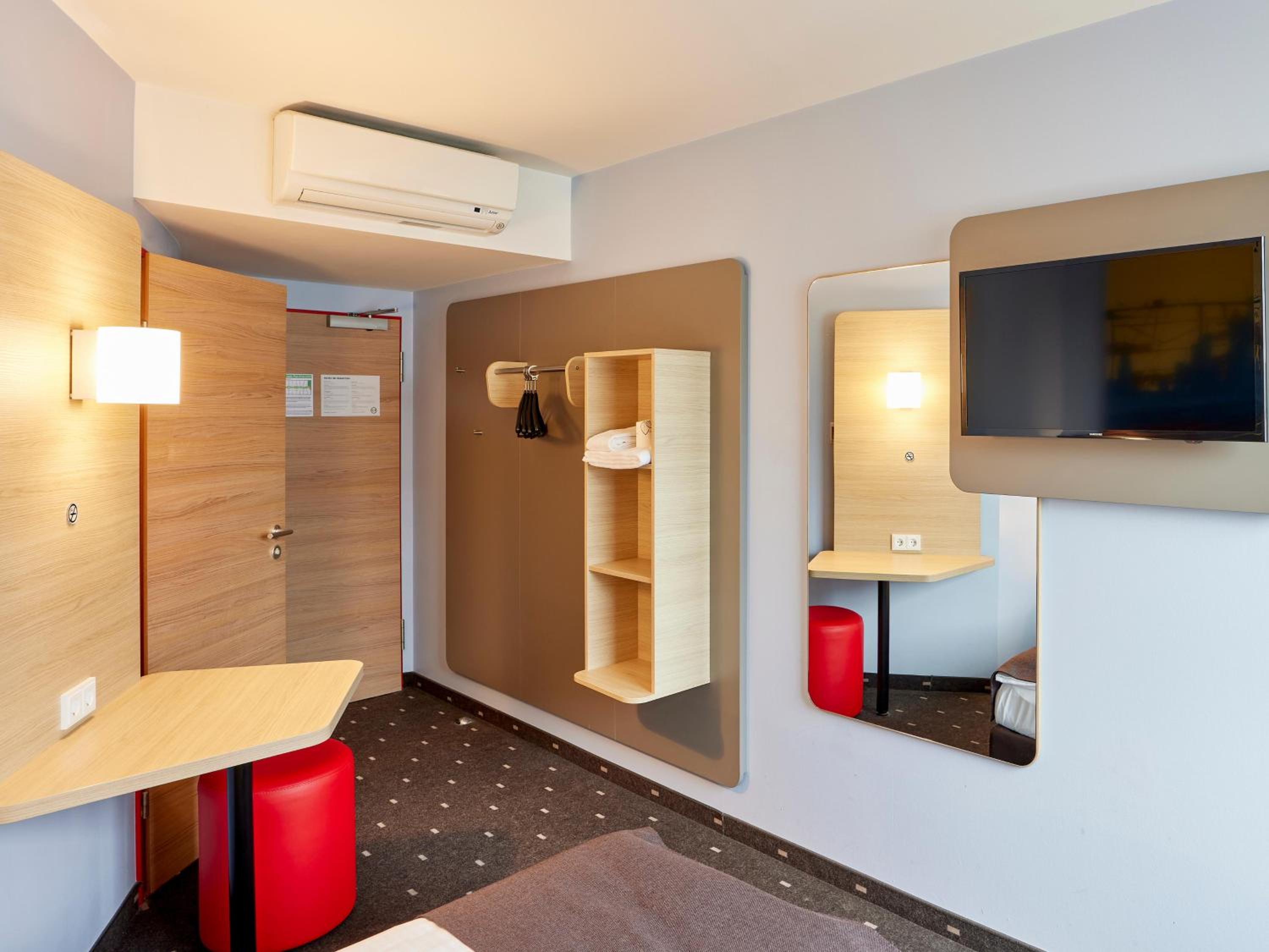 Double Room Non-smoking - Photo 3