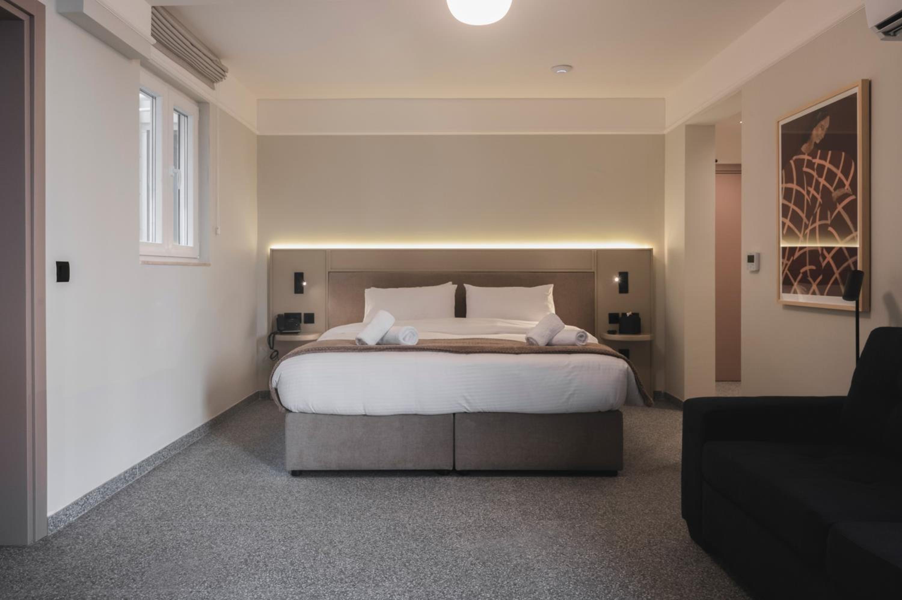 Superior Double or Twin Room with Balcony and Sofa Bed  - Photo 35