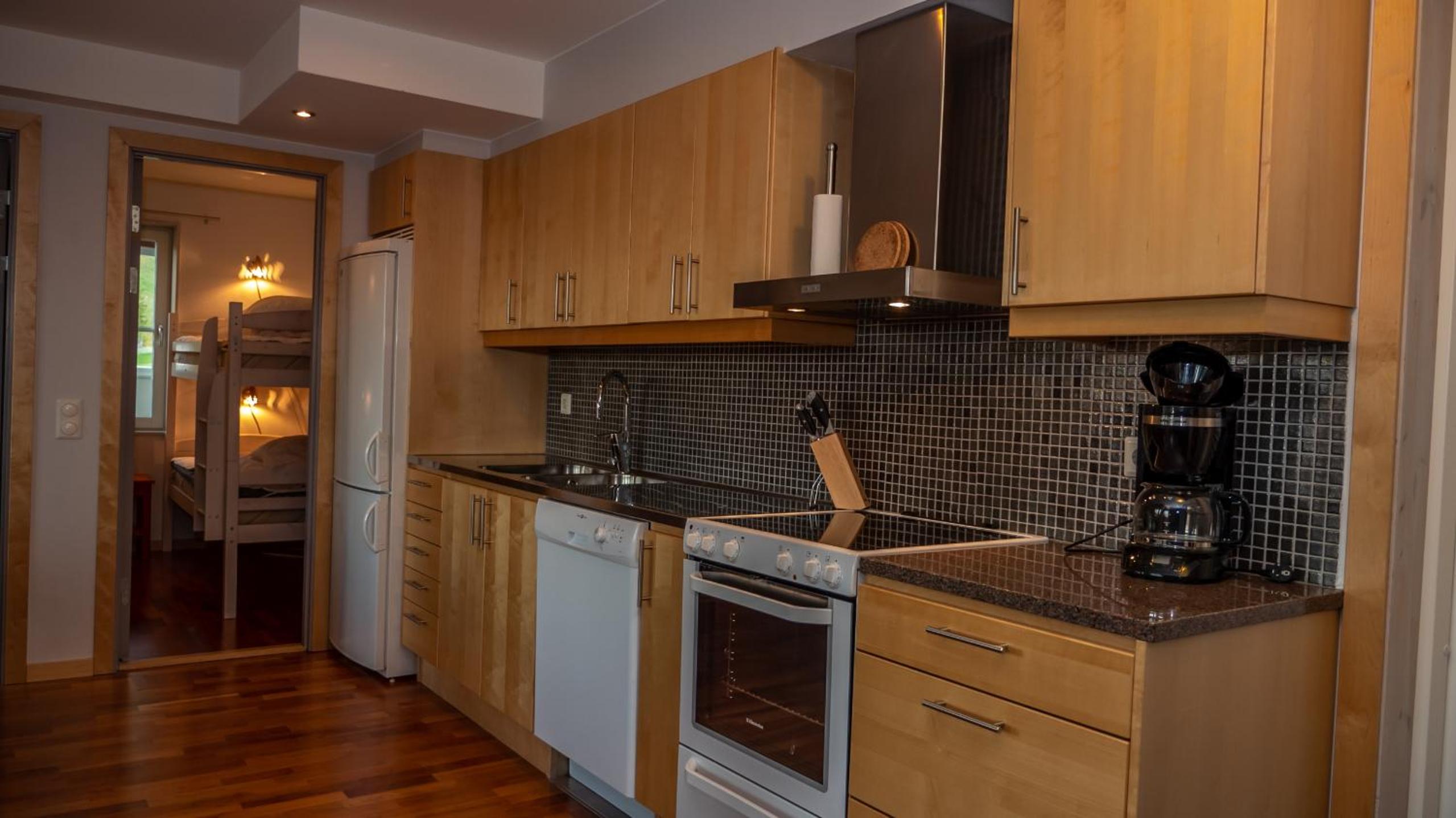 Apartment with Balcony - Photo 3