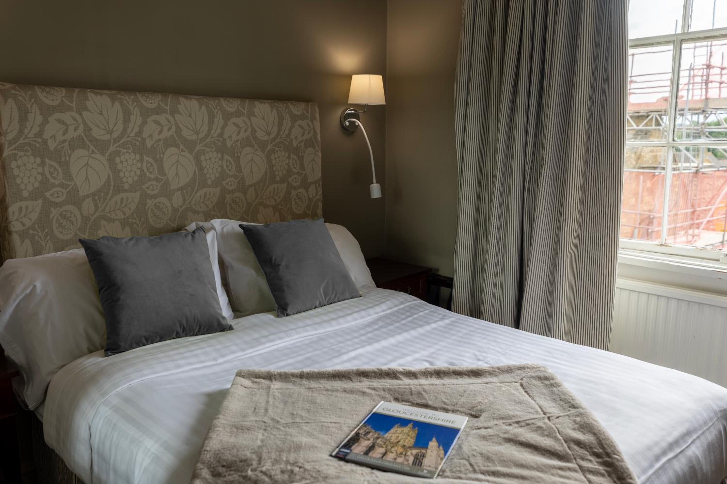 Standard Double or Twin Room photo 2