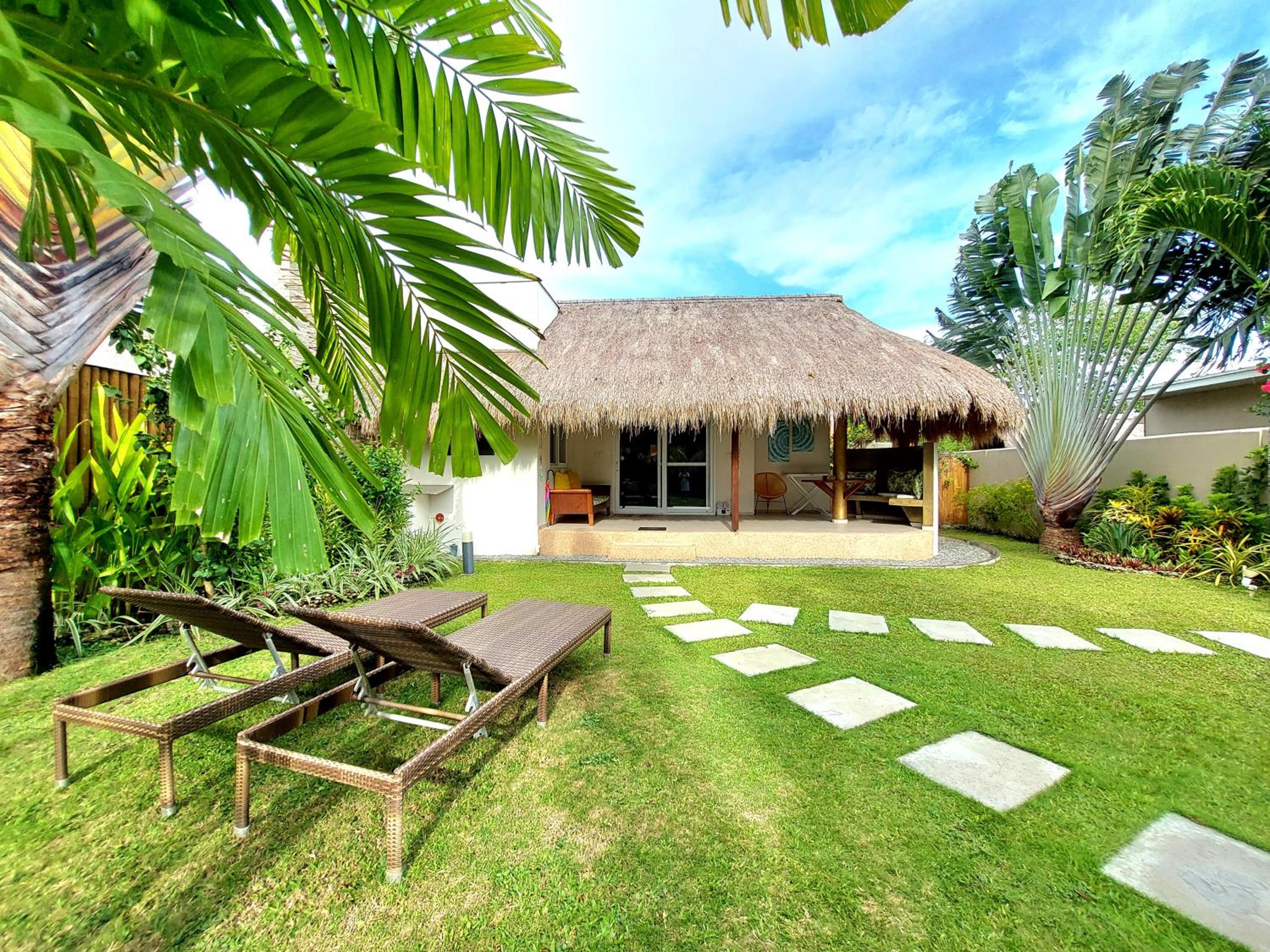 Villa with Garden View - Photo 13