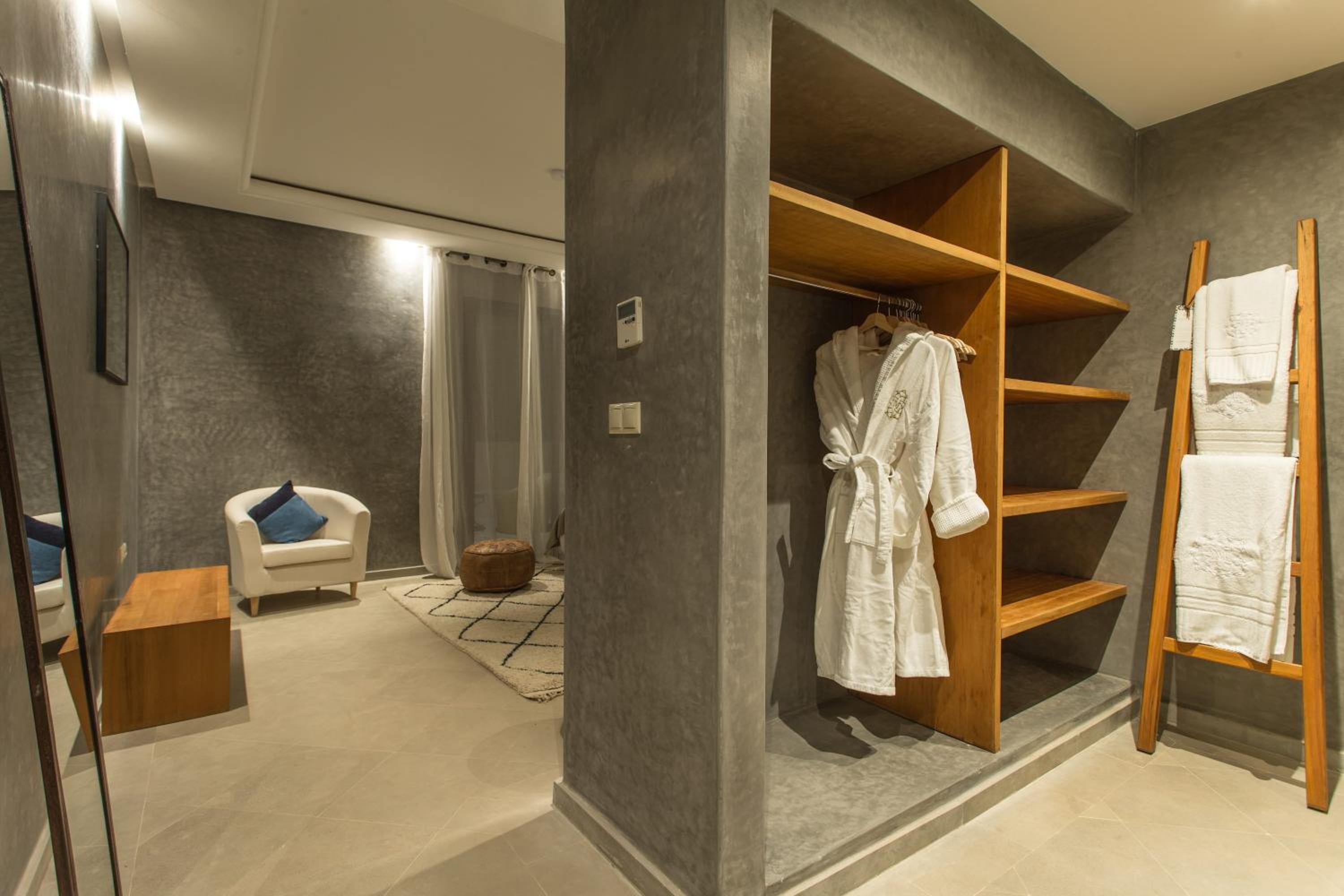 Deluxe Family Suite
