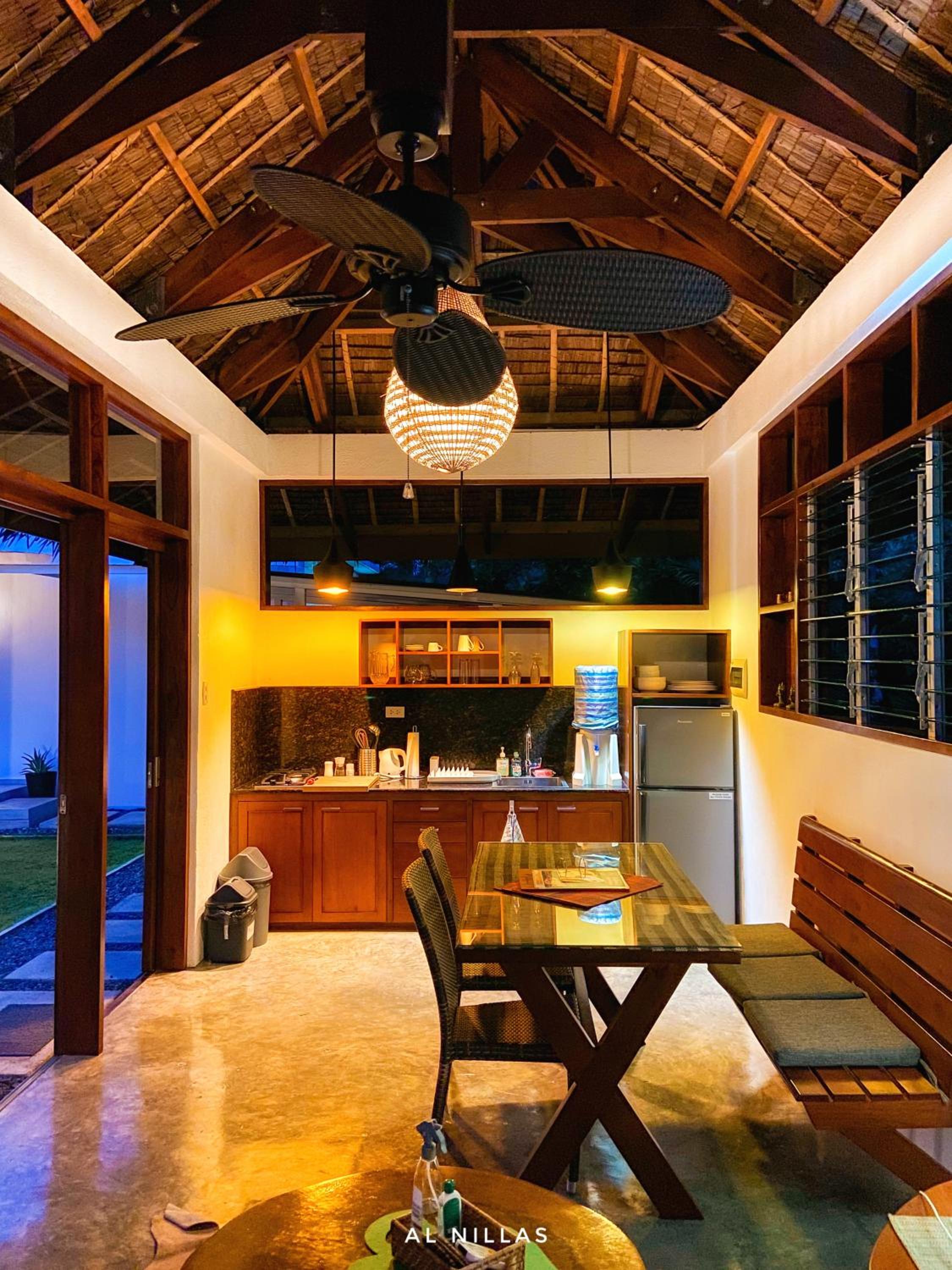 Villa with Private Pool - Photo 23