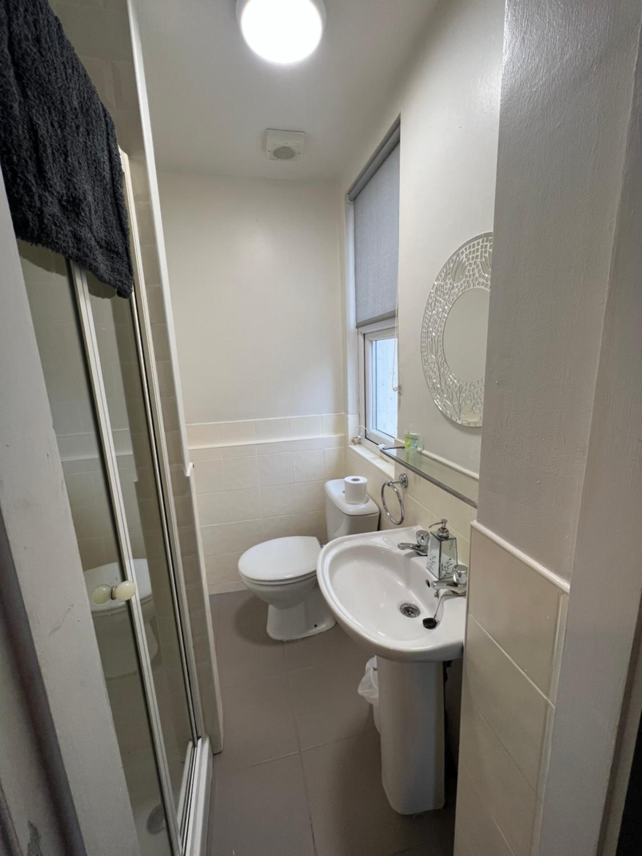Single Room with Shower photo 3