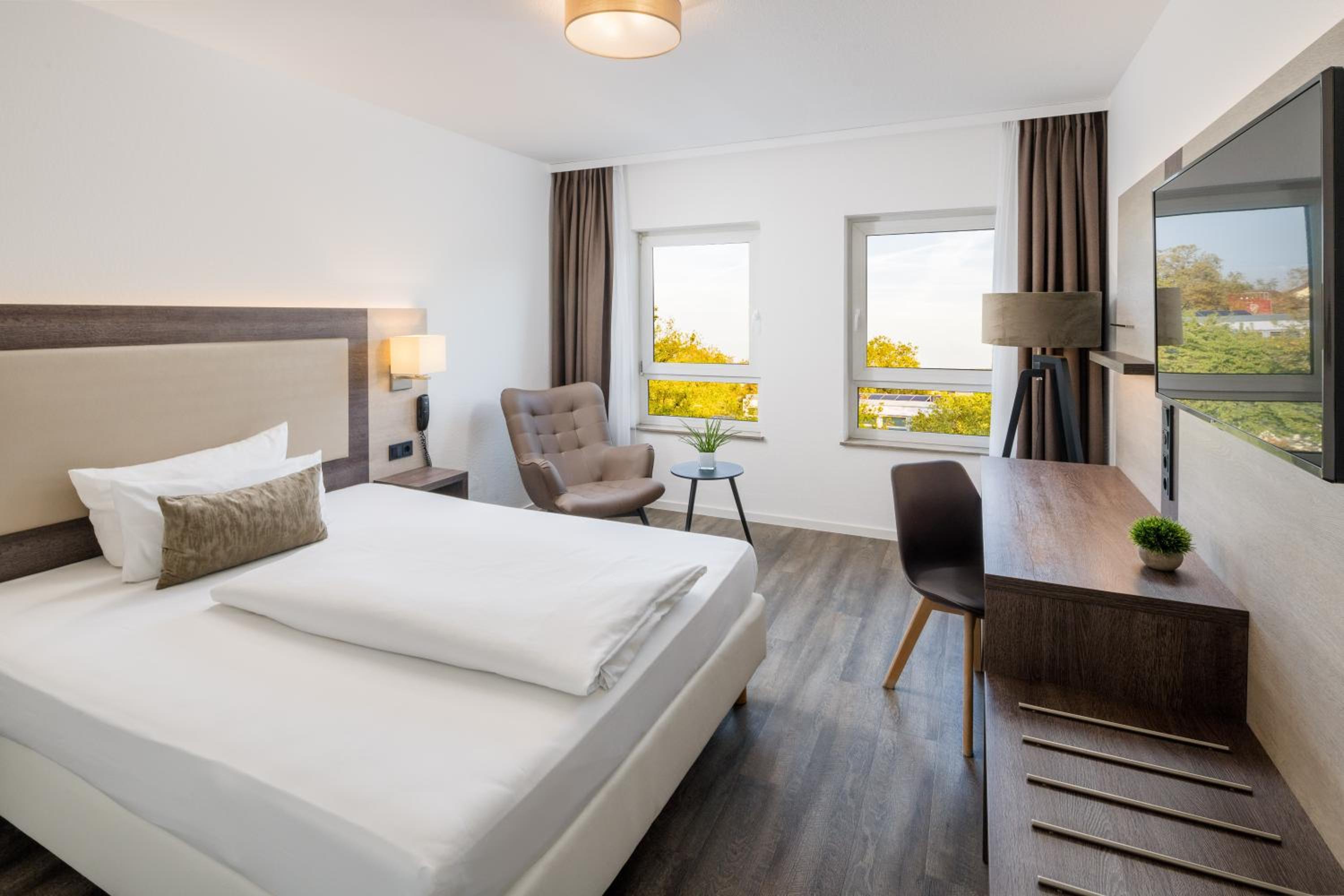 Single Room with Queensize Bed