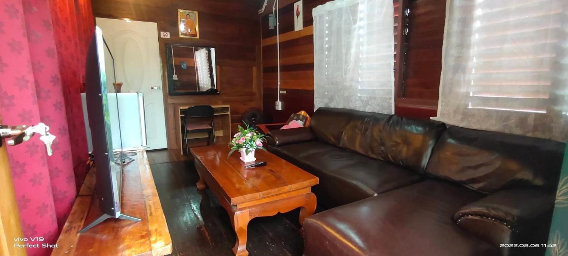 Standard Twin Room - Photo 22