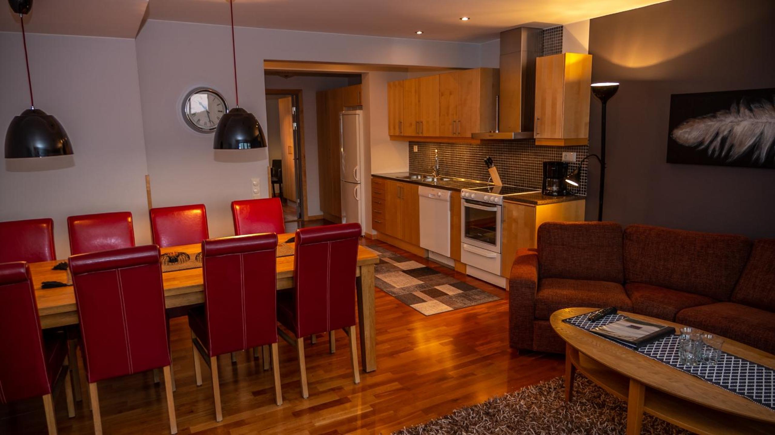 Apartment photo 2