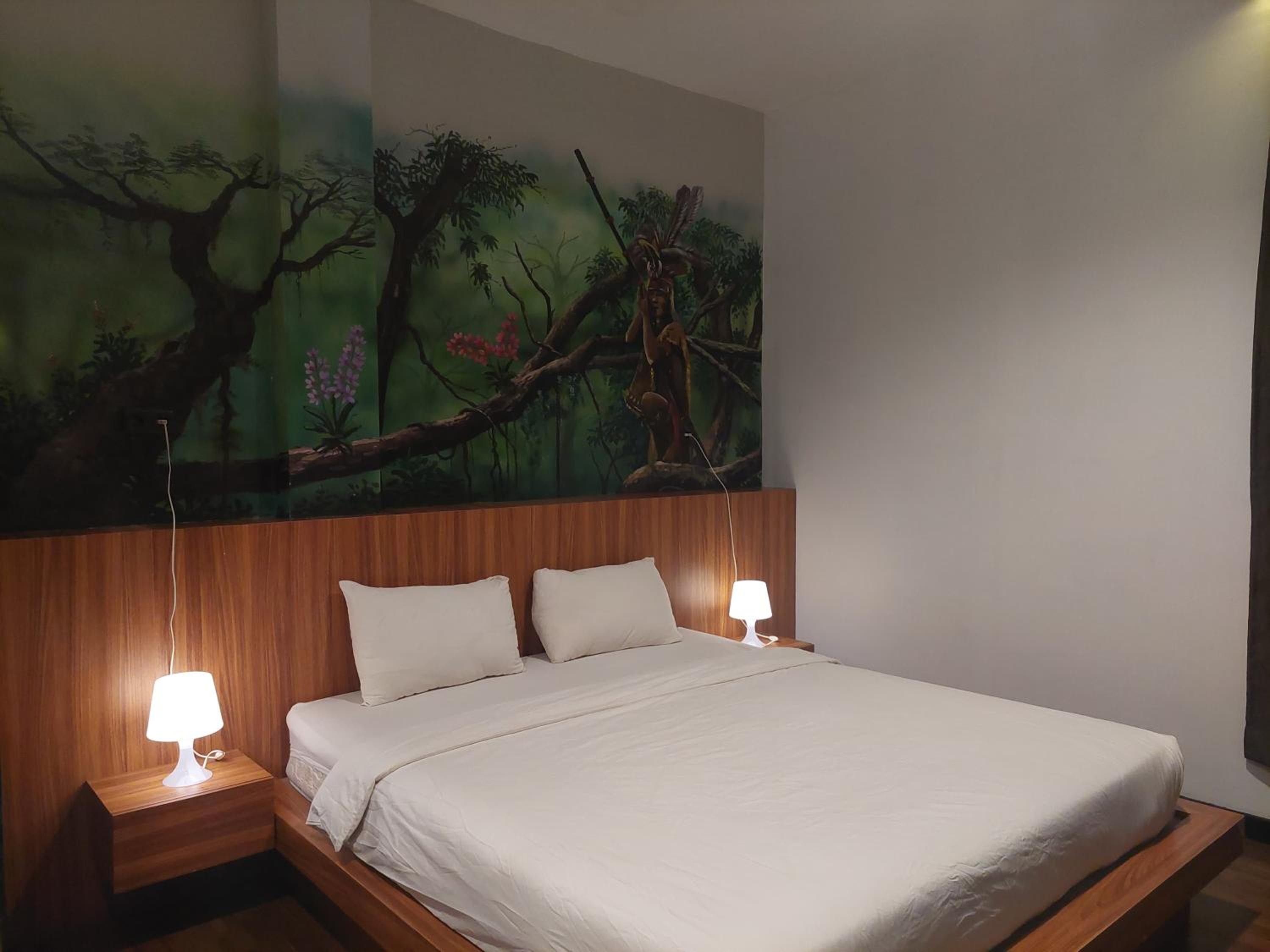 Deluxe King Room photo 2