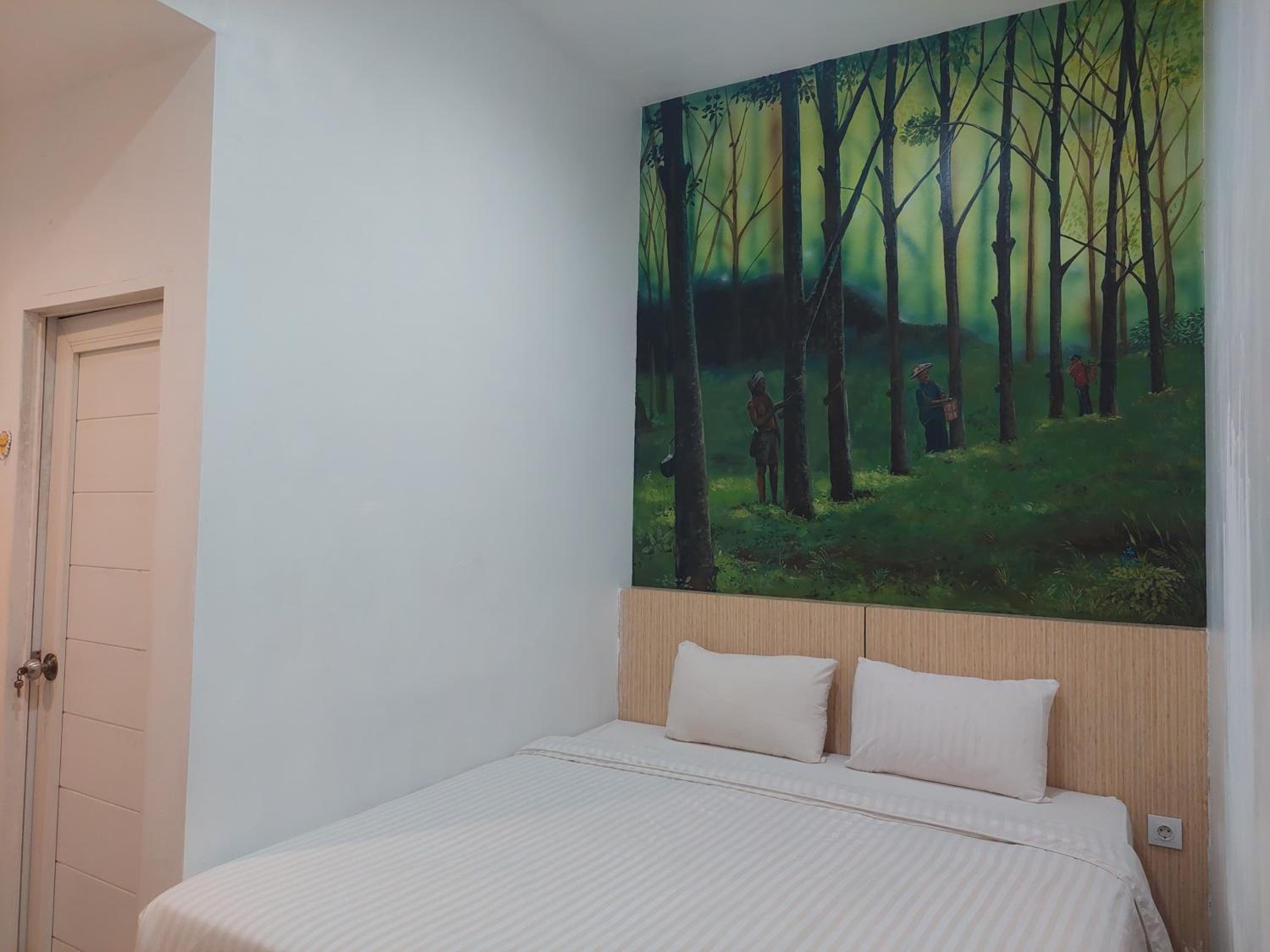 Superior King Room photo 2