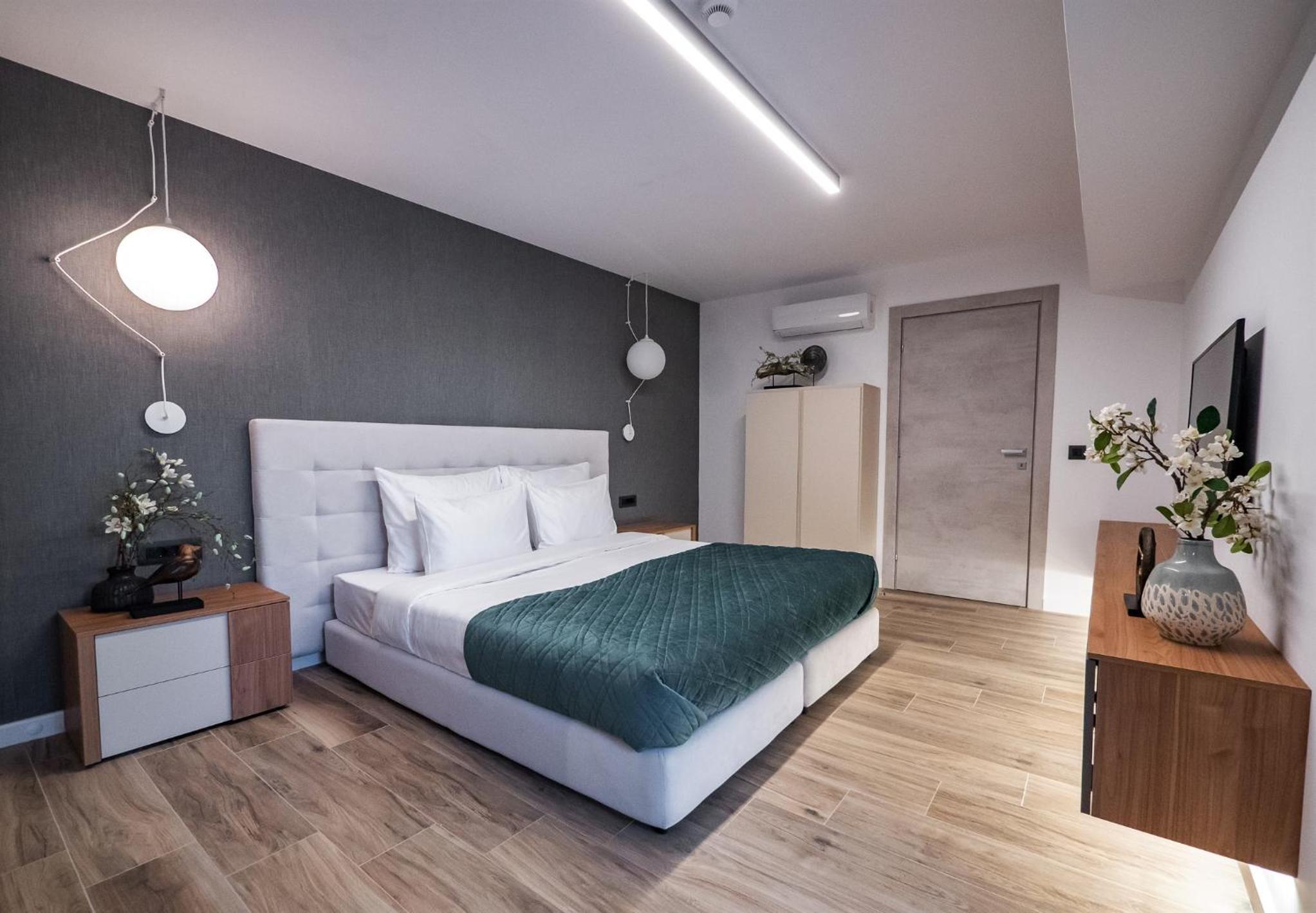 Superior Apartment