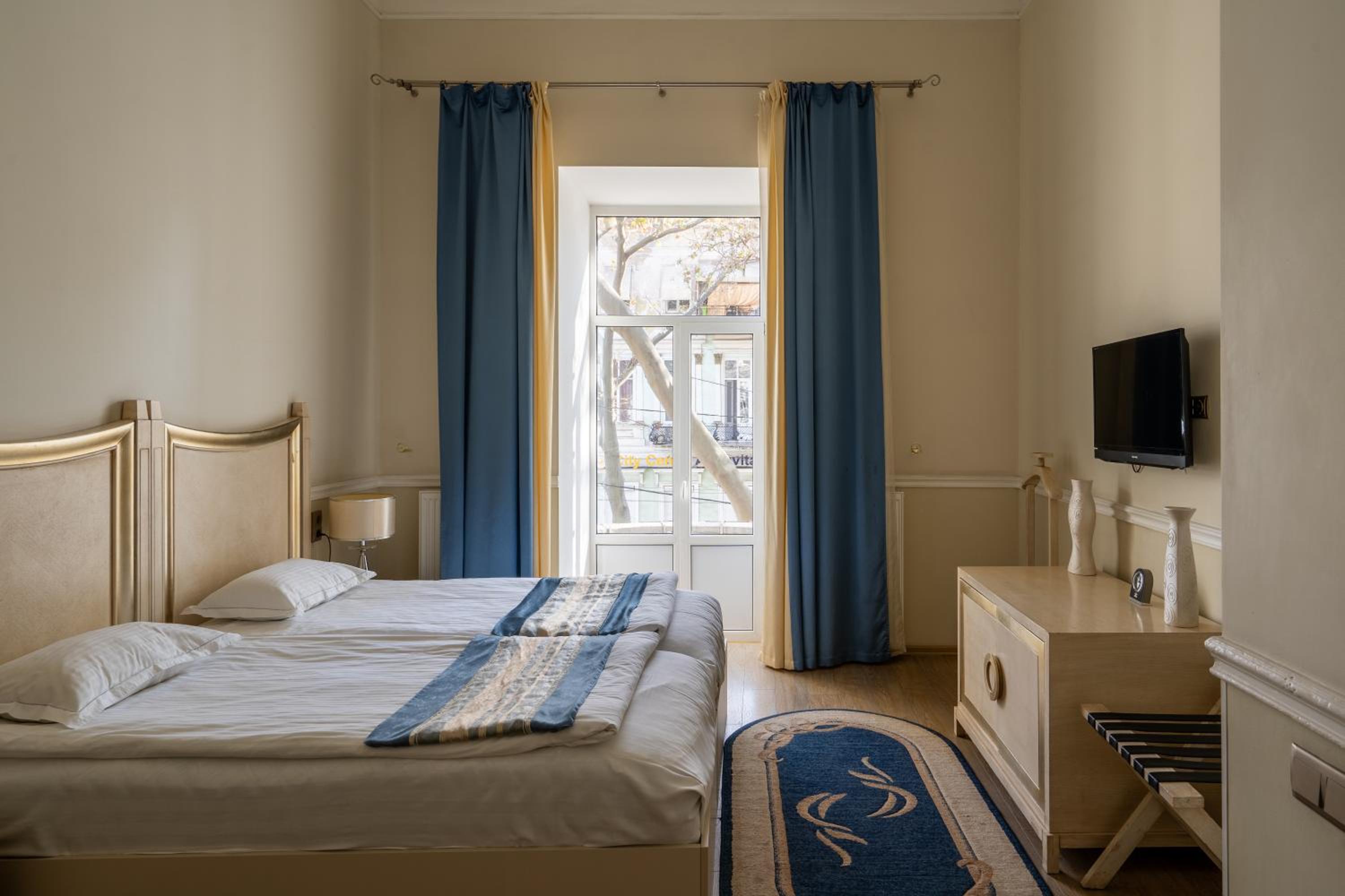 Standard Double or Twin Room with Balcony photo 1