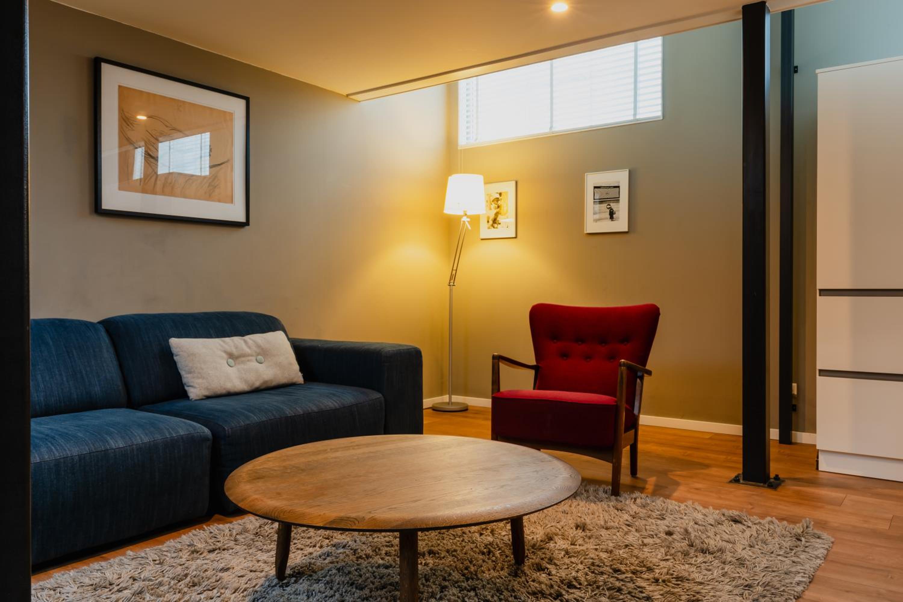One-Bedroom Apartment photo 3