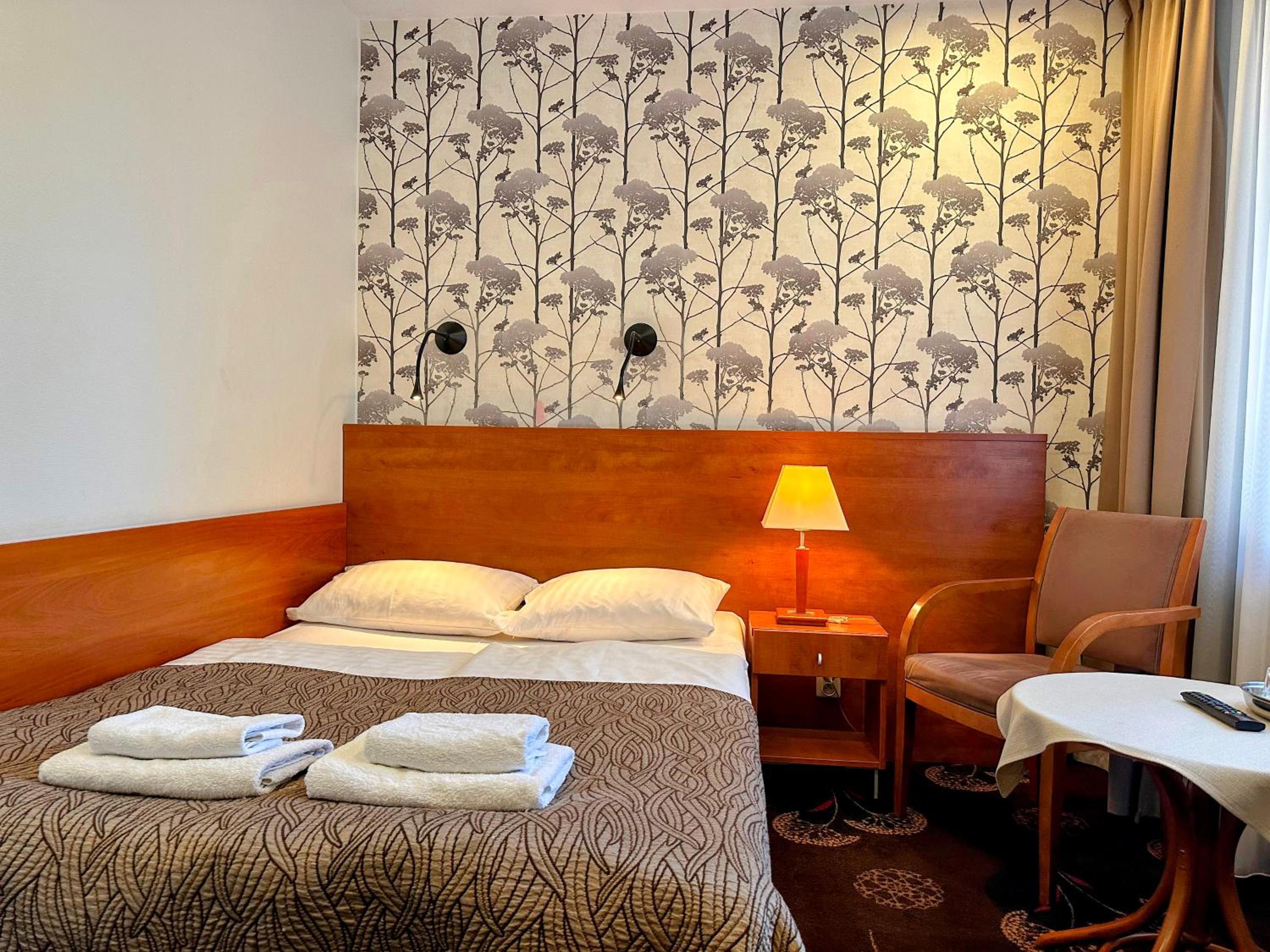 Double or Twin Room - Photo 25