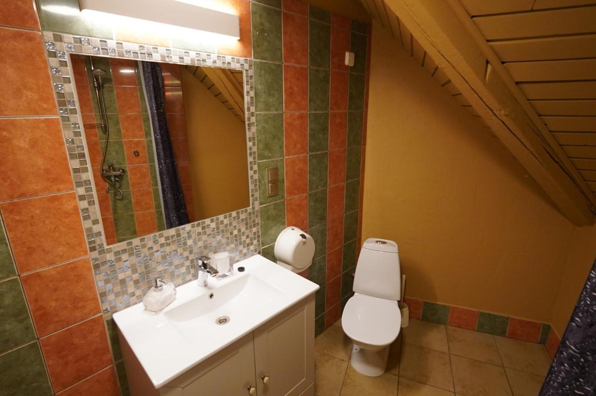 Standard Twin Room - Photo 2