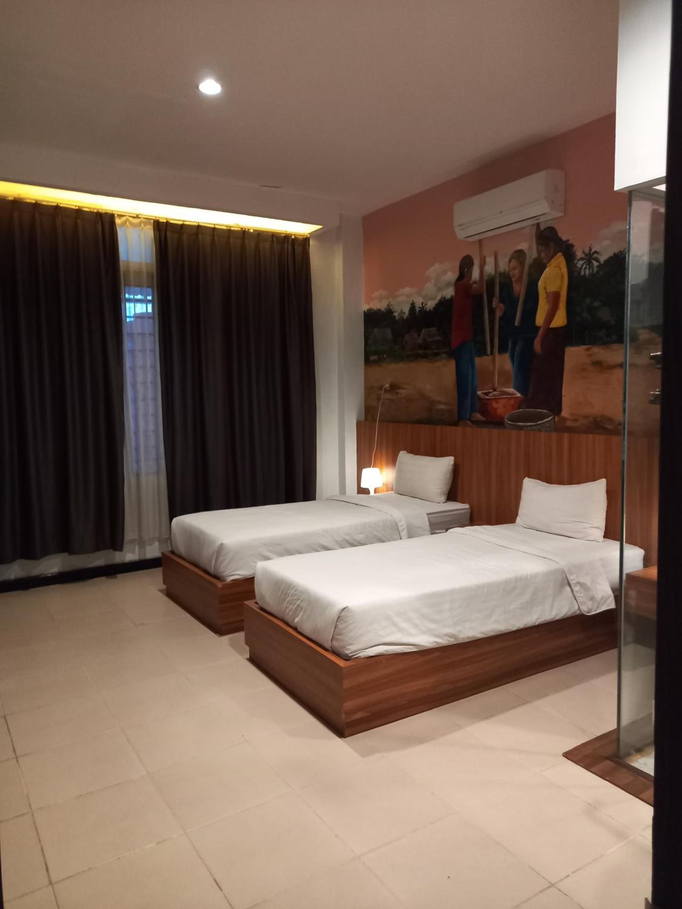 Deluxe Twin Room photo 3