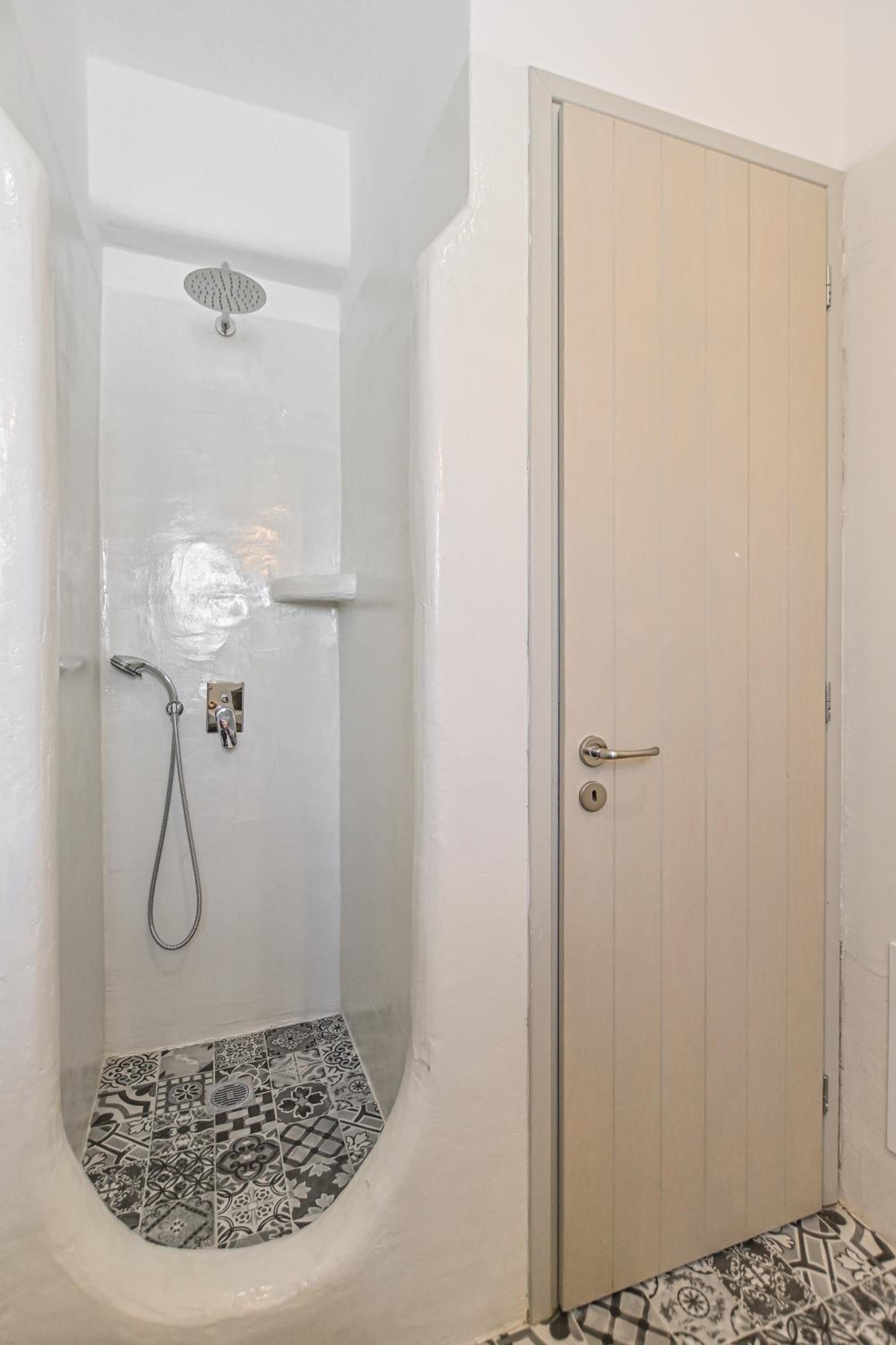 V4 - Three Bedroom Deluxe Villa with Sea View and Private Pool - Photo 12