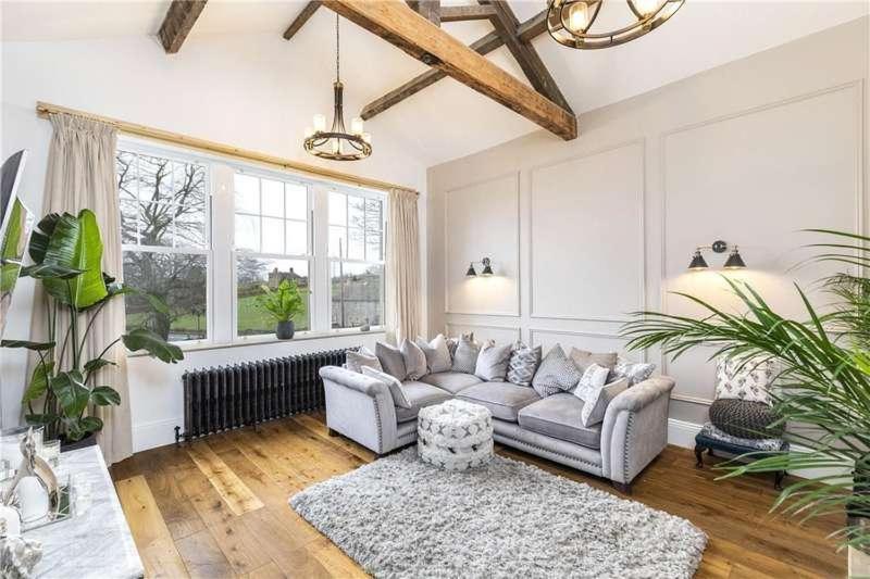 Four-Bedroom House photo 1