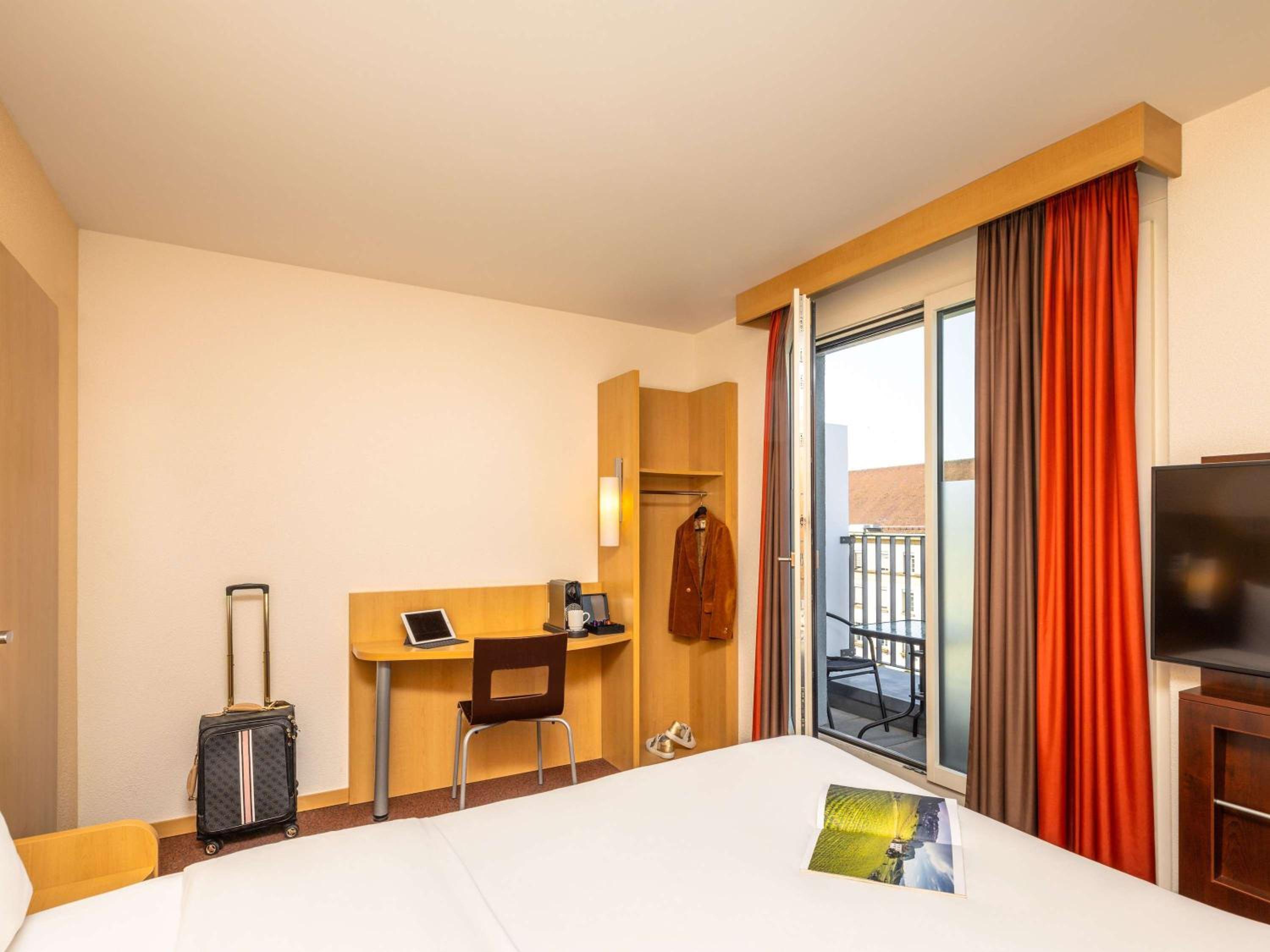 Panorama Double Room with Balcony - Photo 2