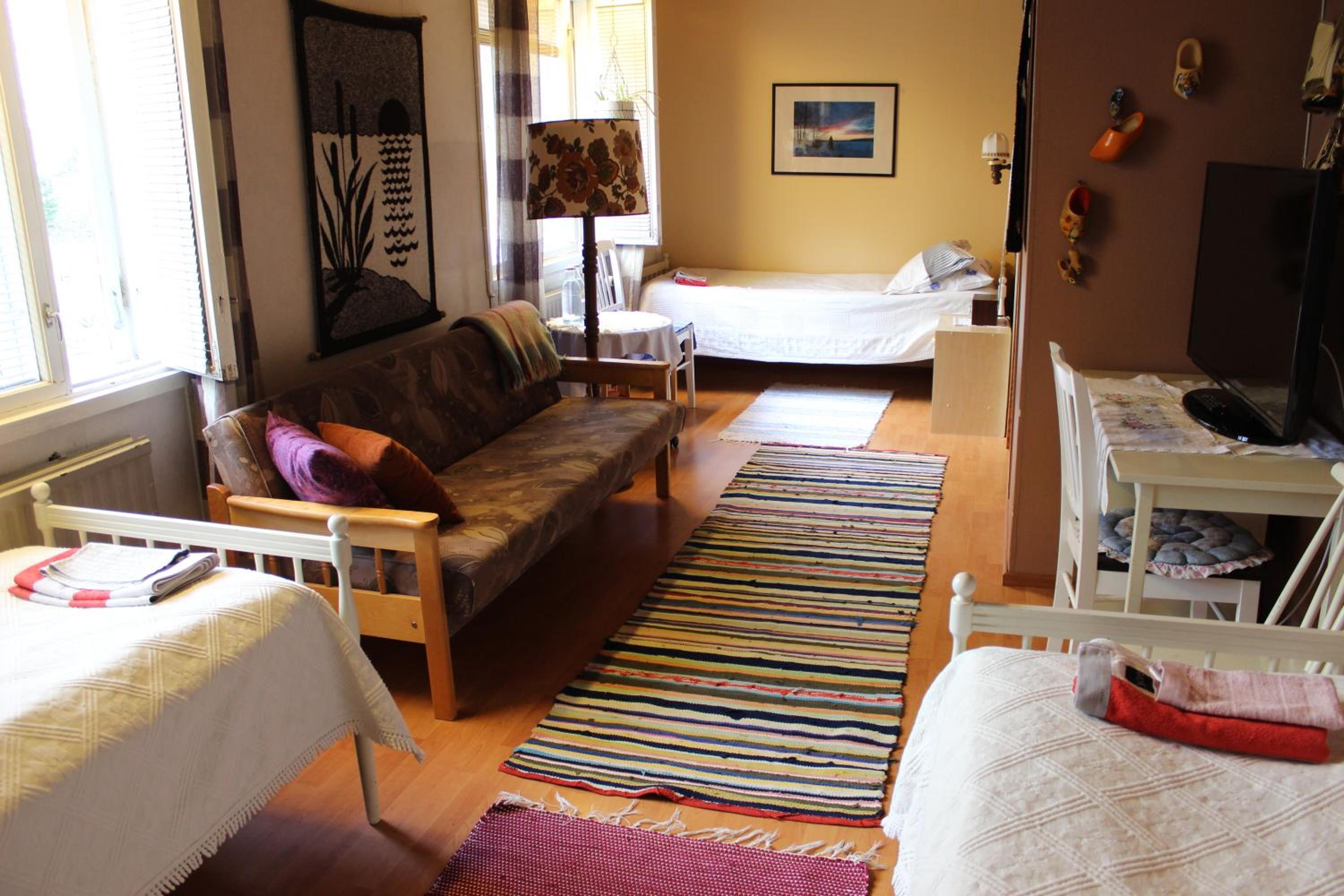 Comfort Triple Room with Shower - Photo 2