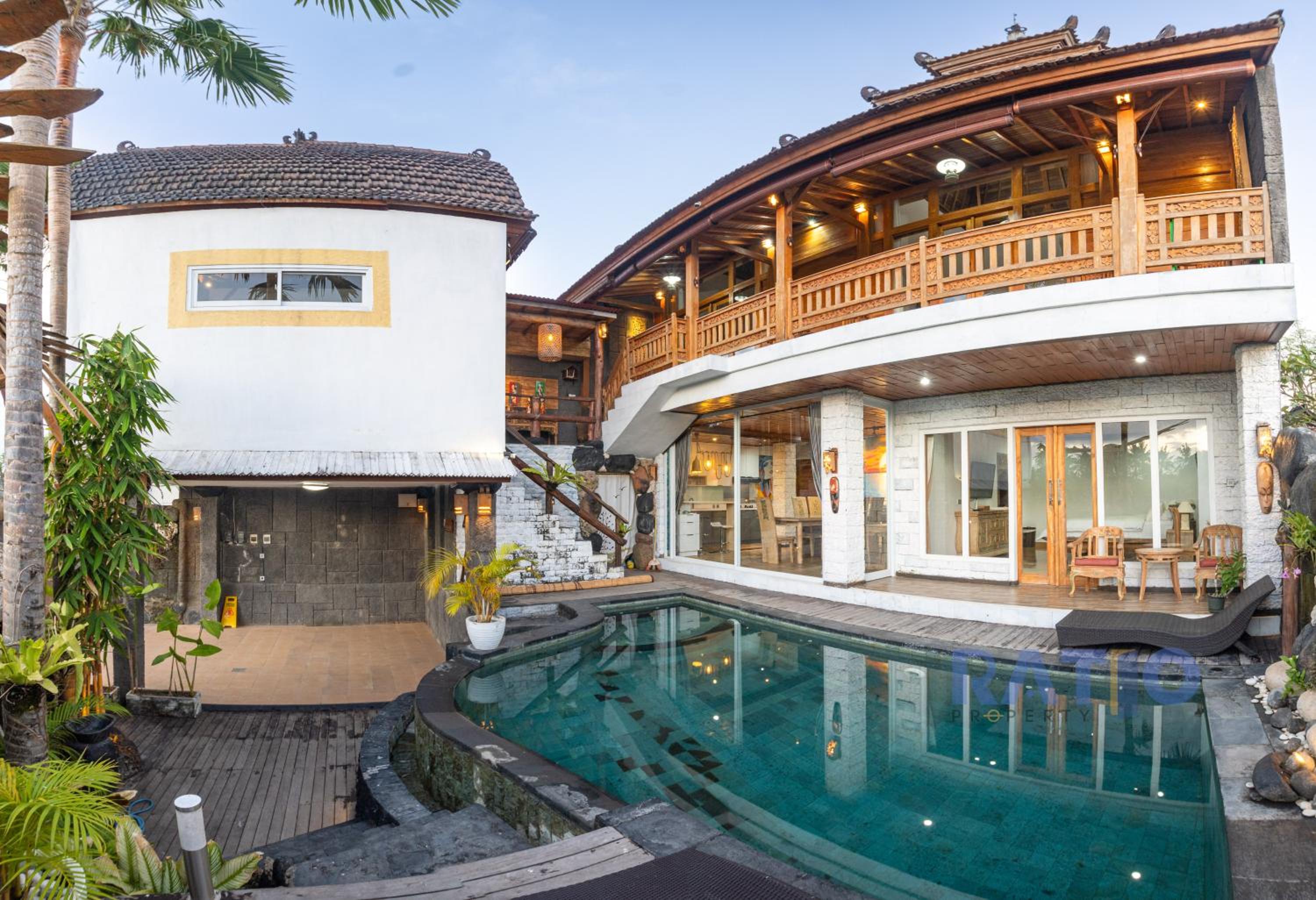 Three-Bedroom Villa photo 3