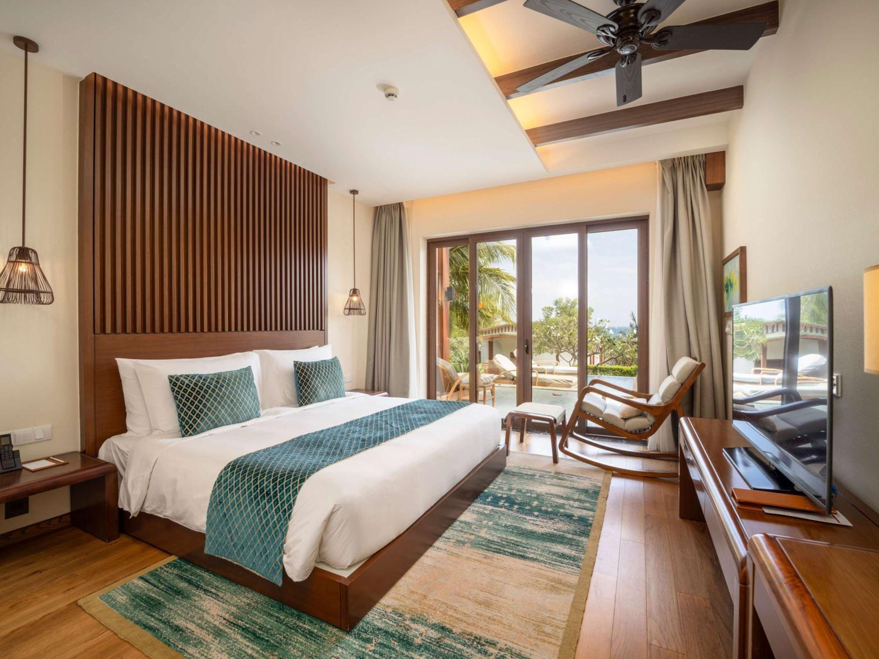 Two-Bedroom Pool Villa with Sea View - Photo 10