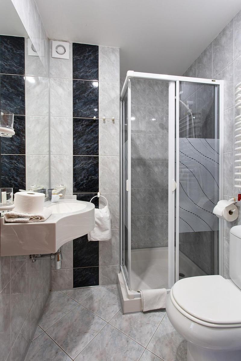 Large Double or Twin Room