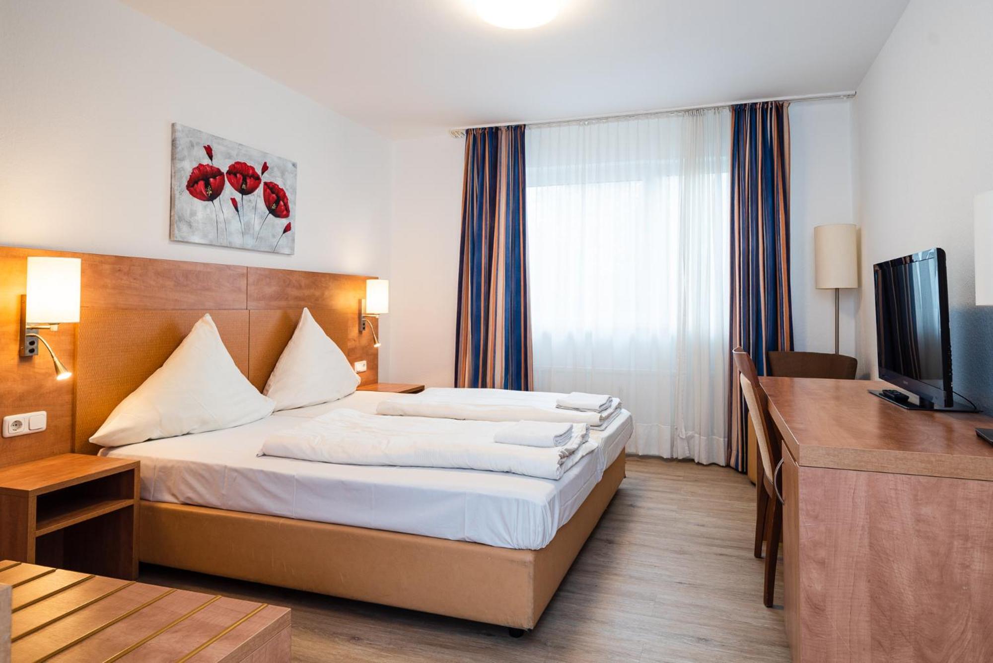 Double Room - Photo 3