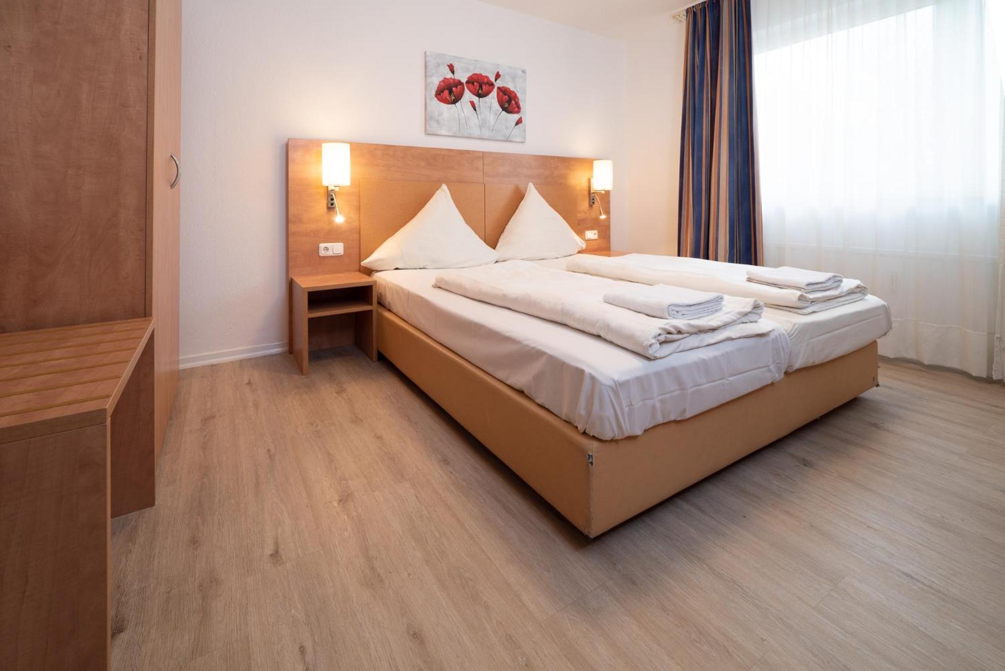 Double Room - Photo 2