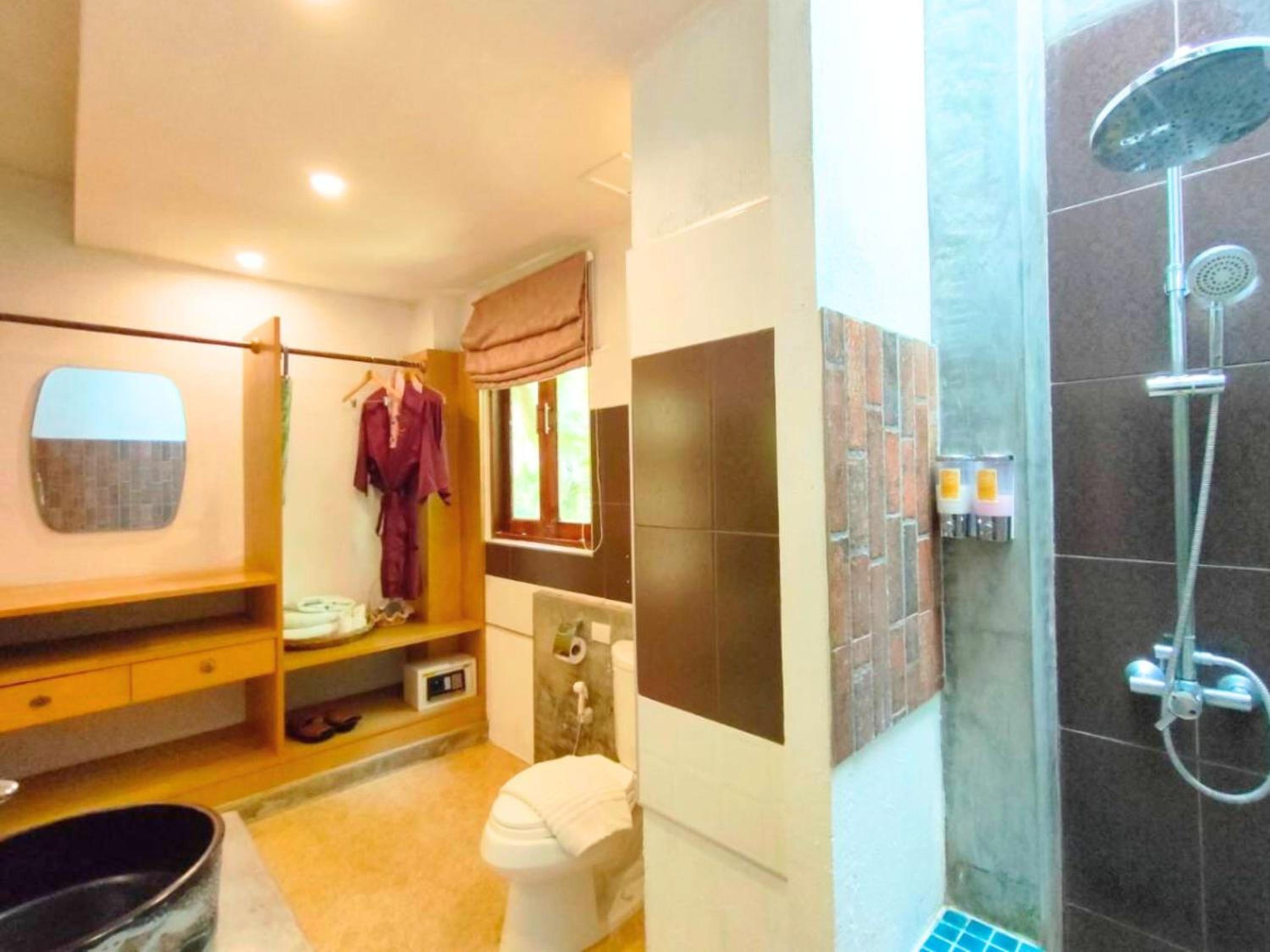 Villa - Photo 3