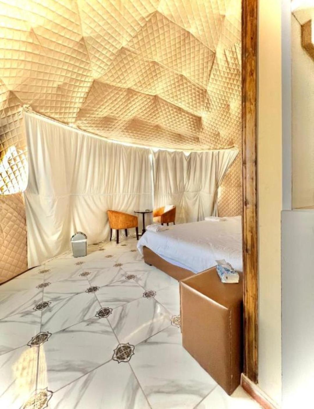 Triple Room With View