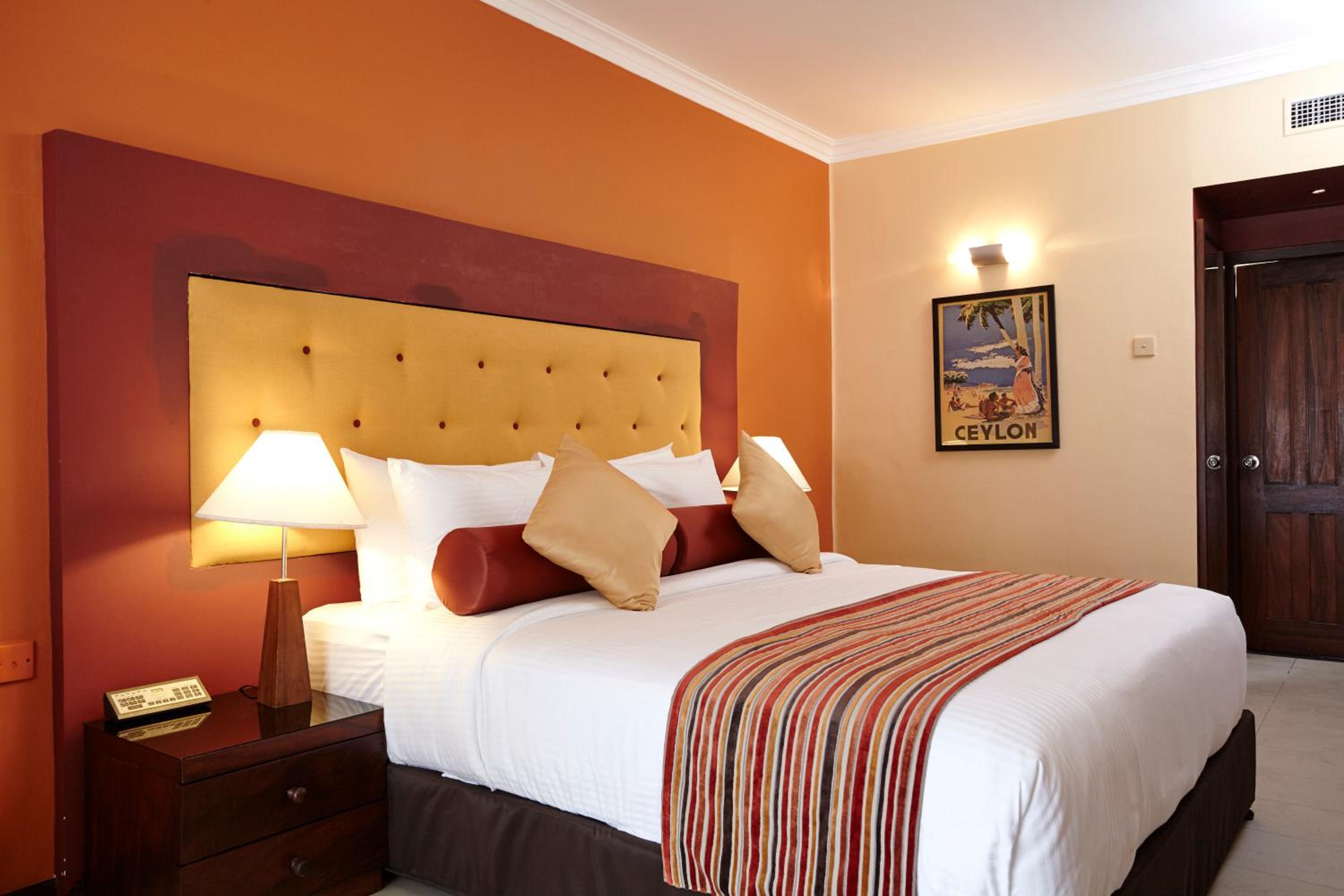 Cabana Room - Photo 5