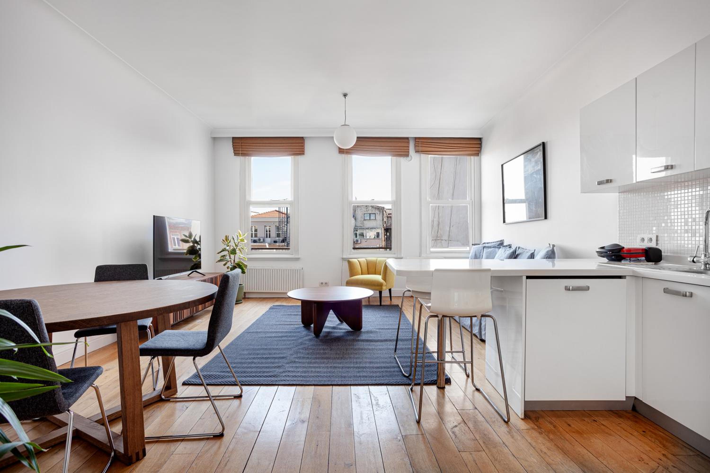 Two-Bedroom Apartment with City View photo 1