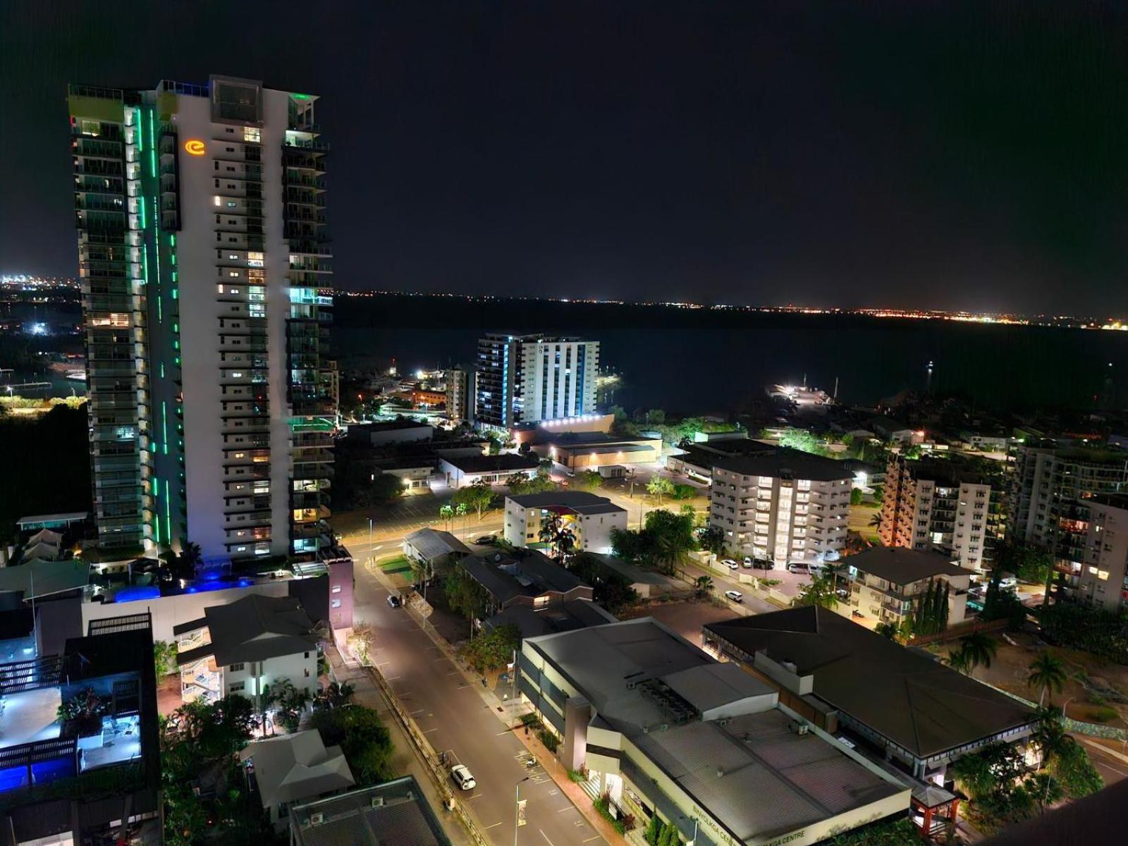 Apartment with Sea View + $25 Litchfield or Fishing Voucher pp  photo 3