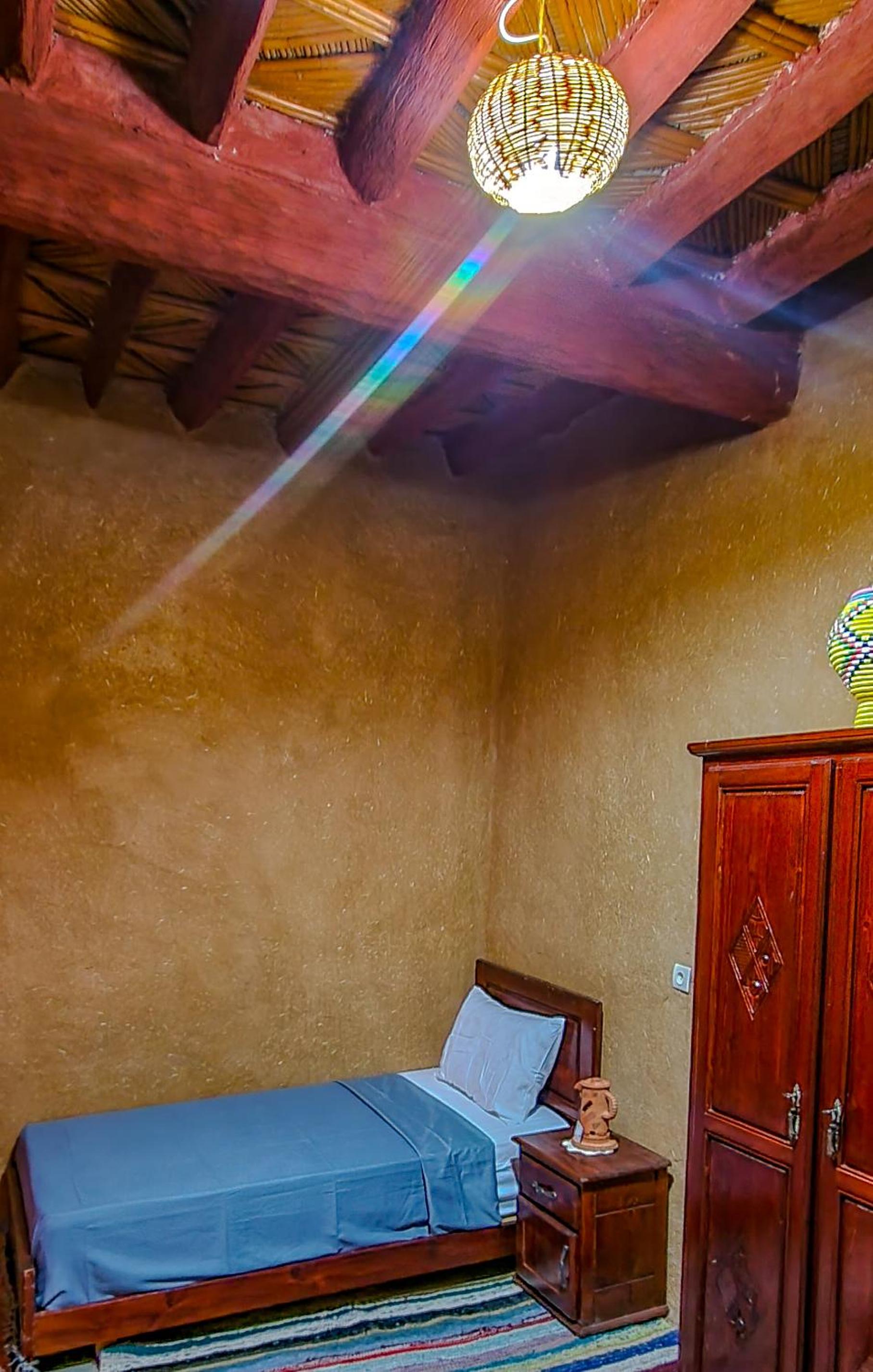 Single Room photo 3