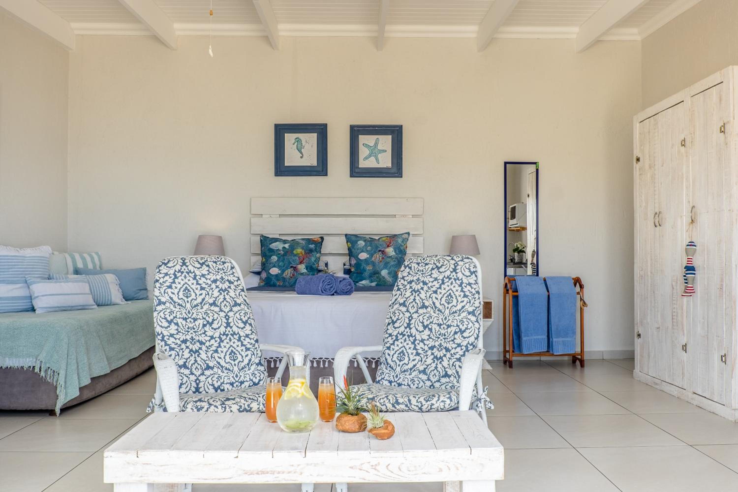 Queen Room with Sea View - Photo 1