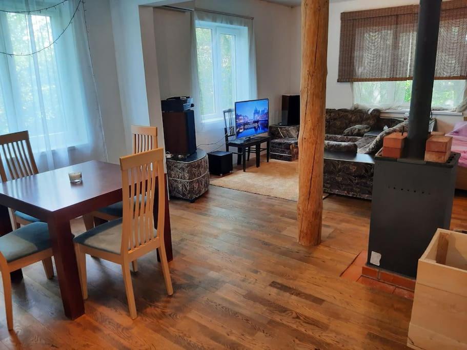 One-Bedroom House photo 2