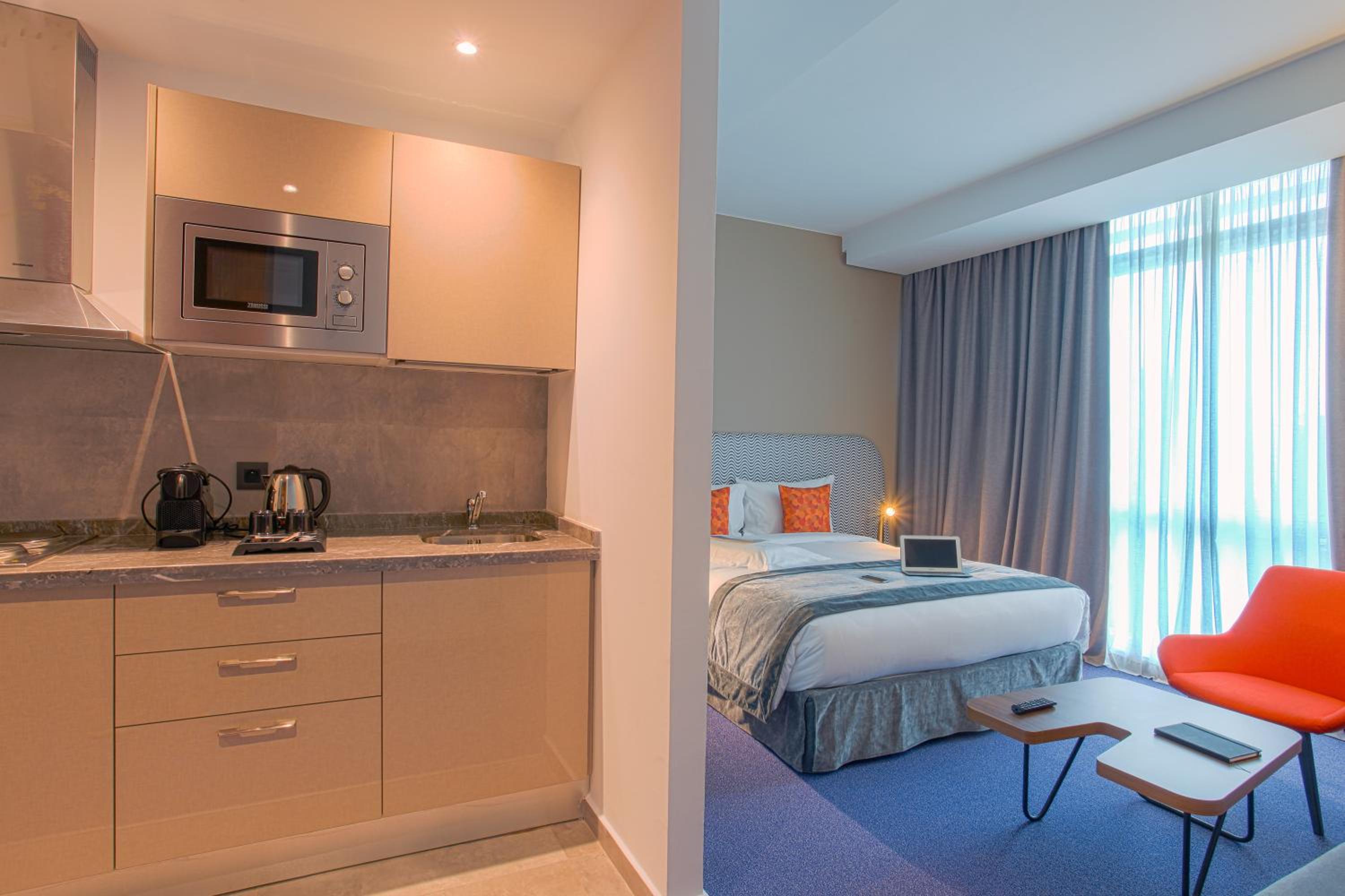 Deluxe Room - 1 Double Bed