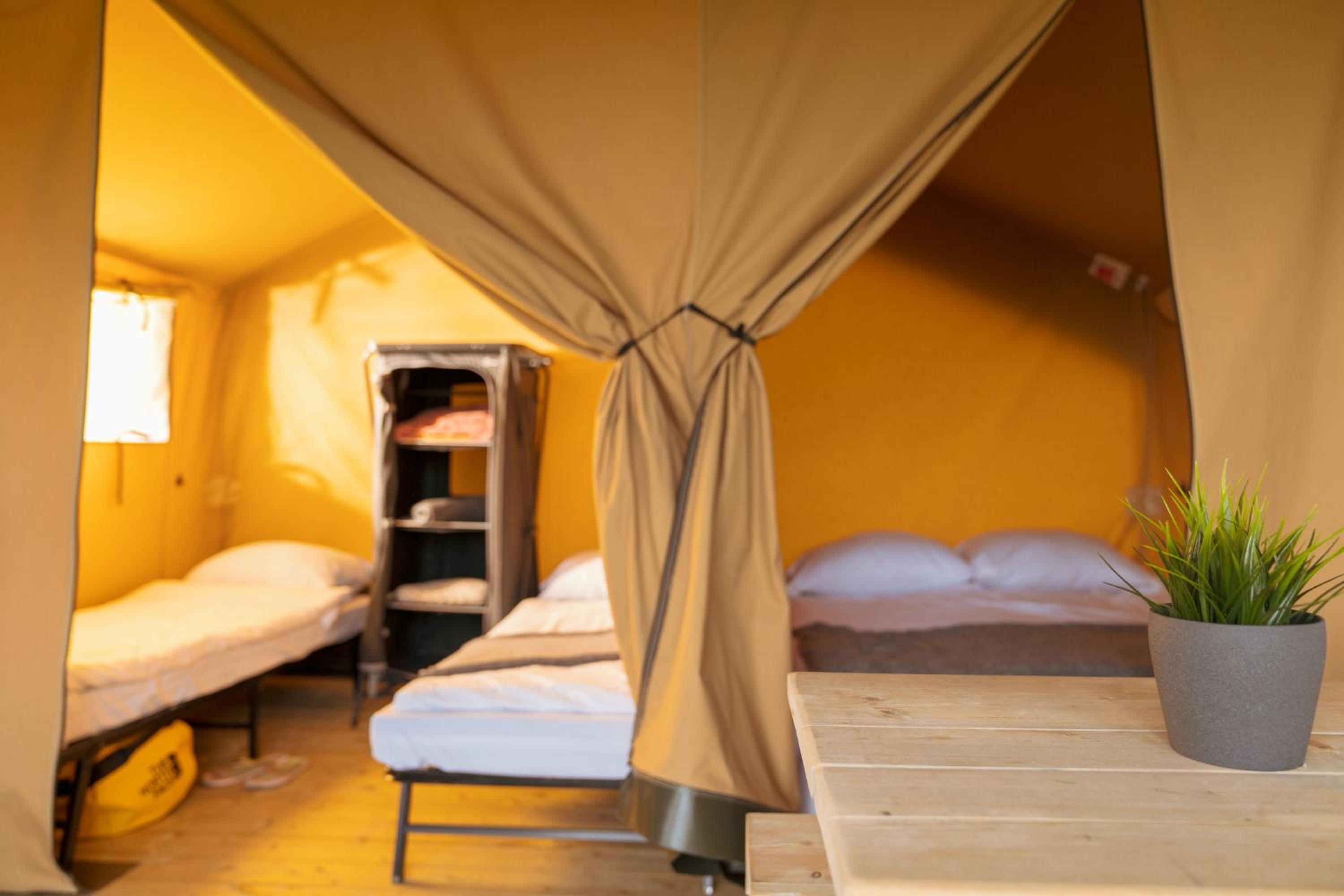 Lodge Tent photo 2
