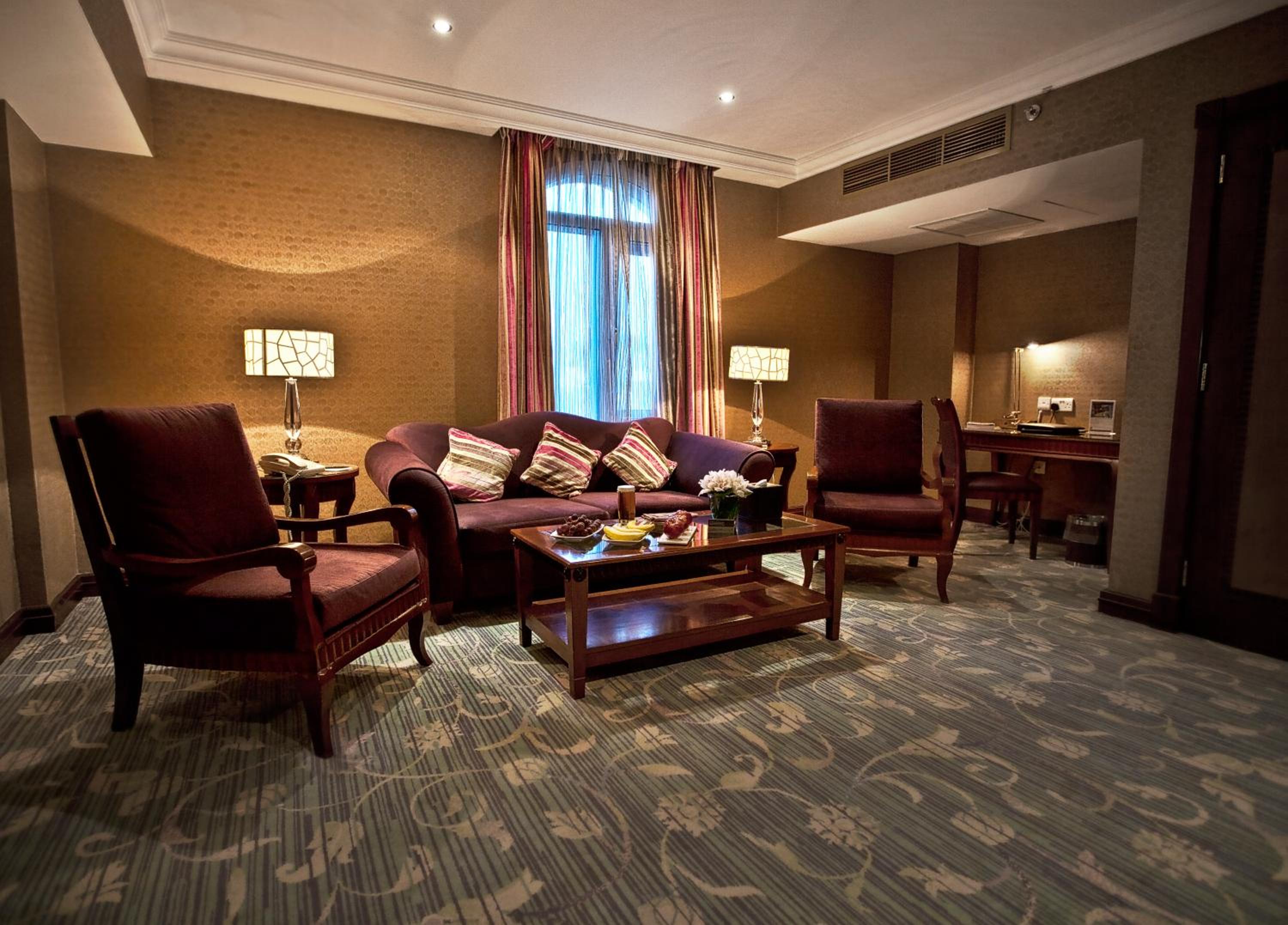 Junior King Suite - Photo 5