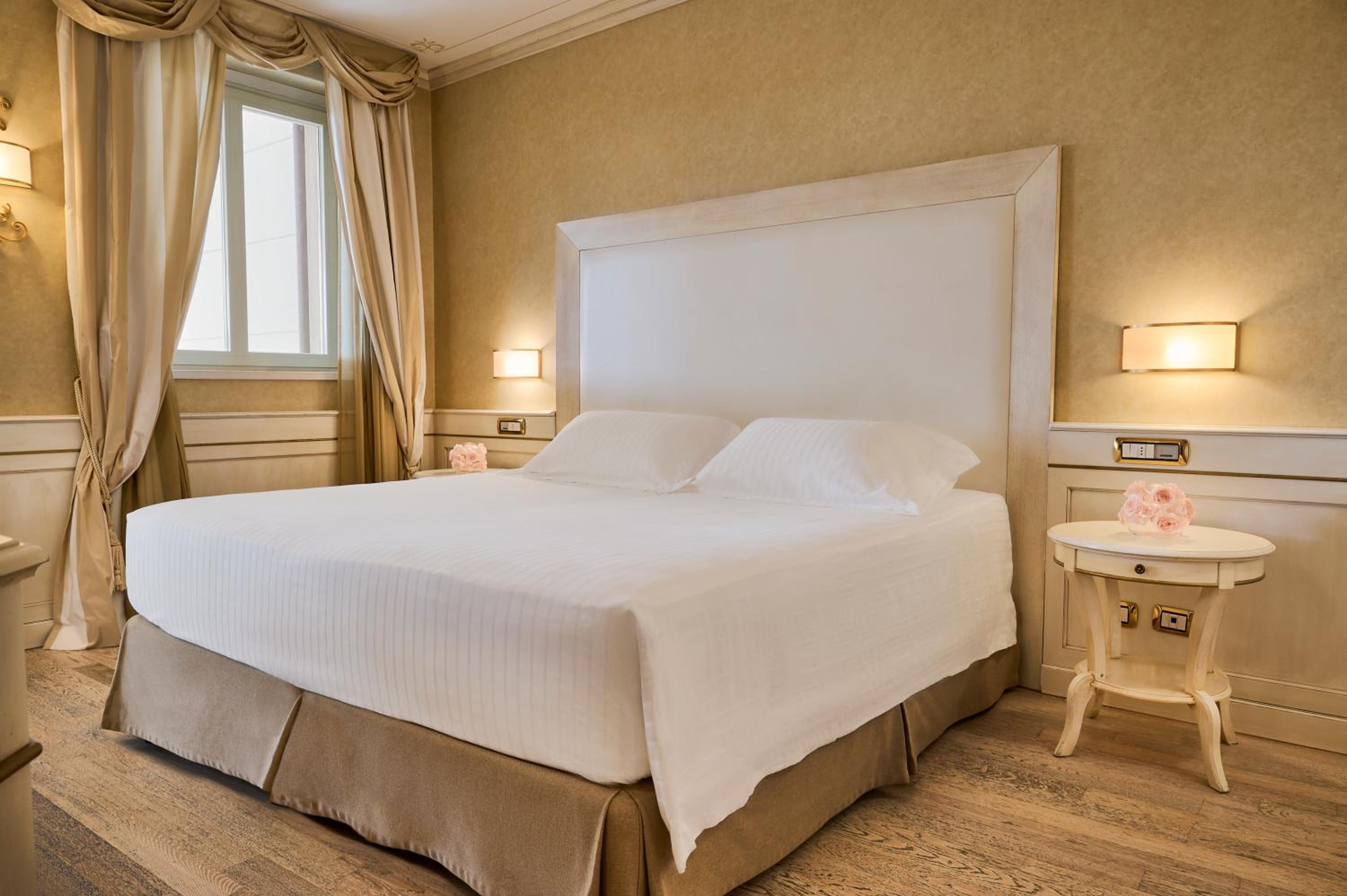 Junior Suite - Photo 1