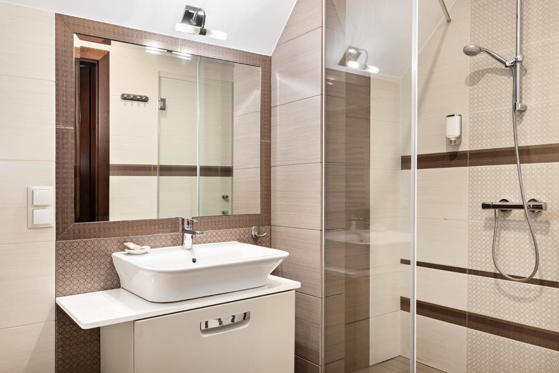 Double Room - Photo 3
