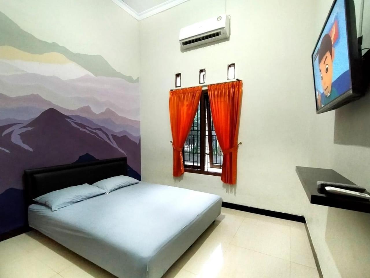 Three-Bedroom Villa photo 1