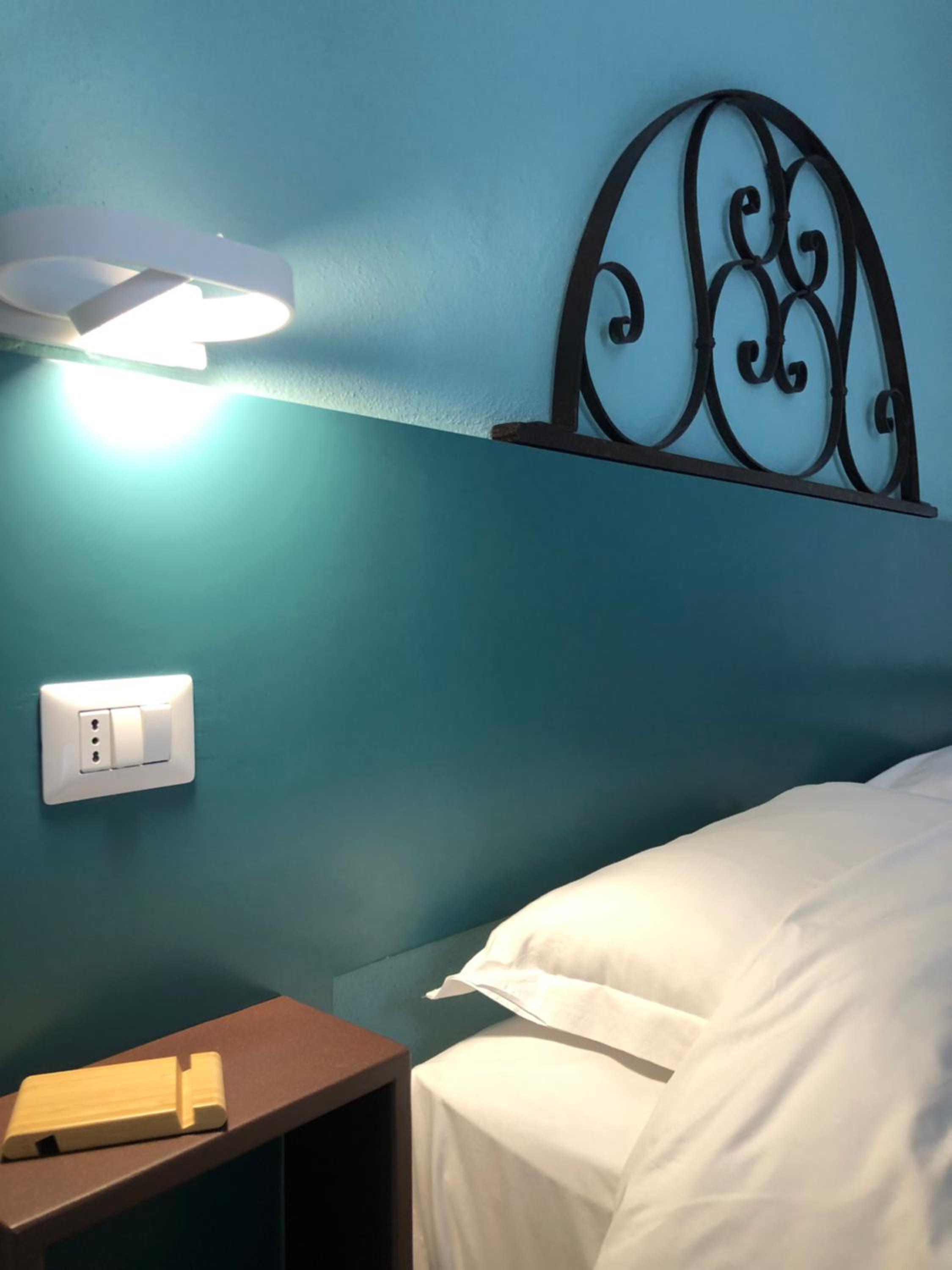 Superior King Room - Photo 24