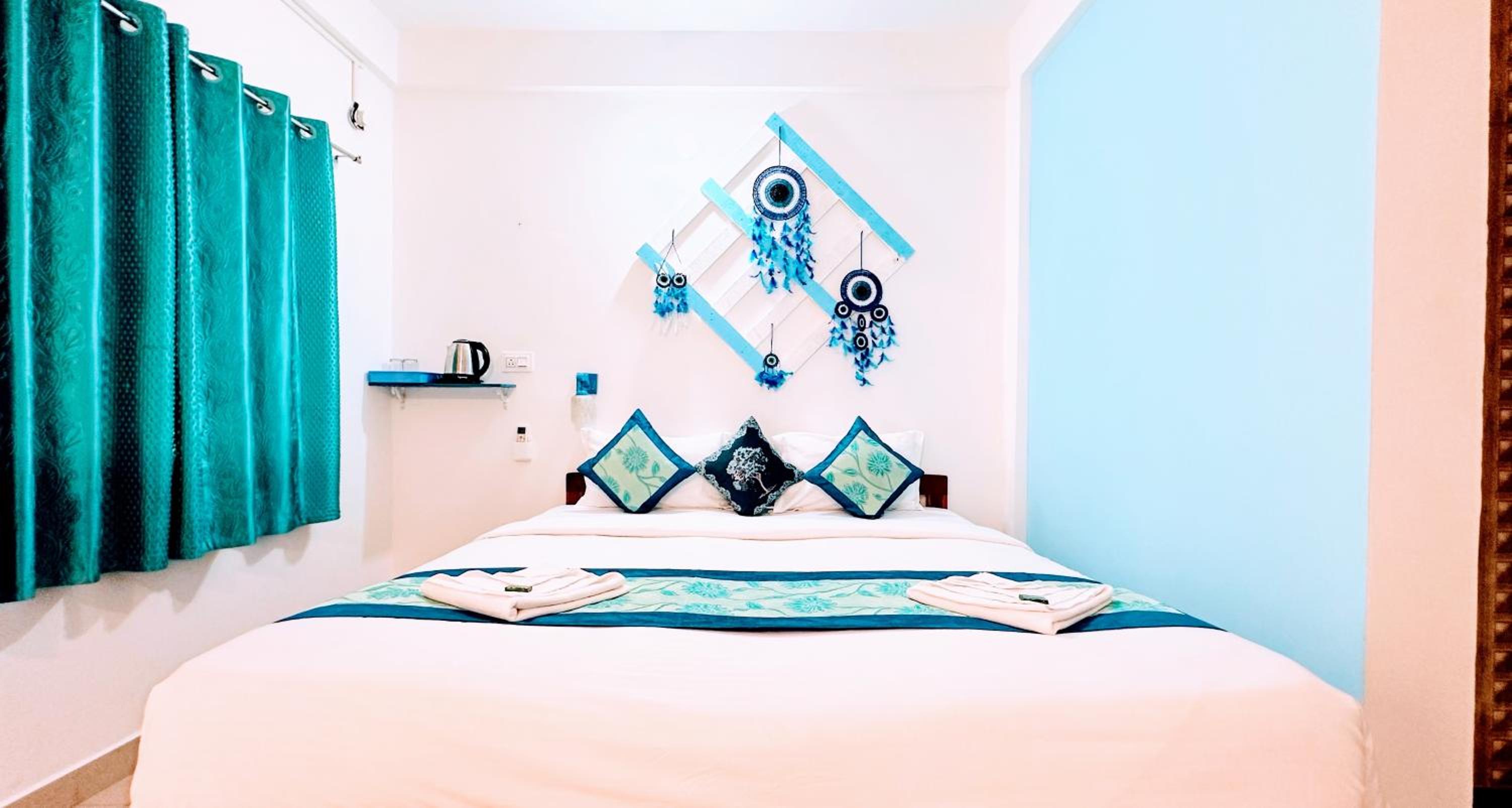 King Room With Balcony