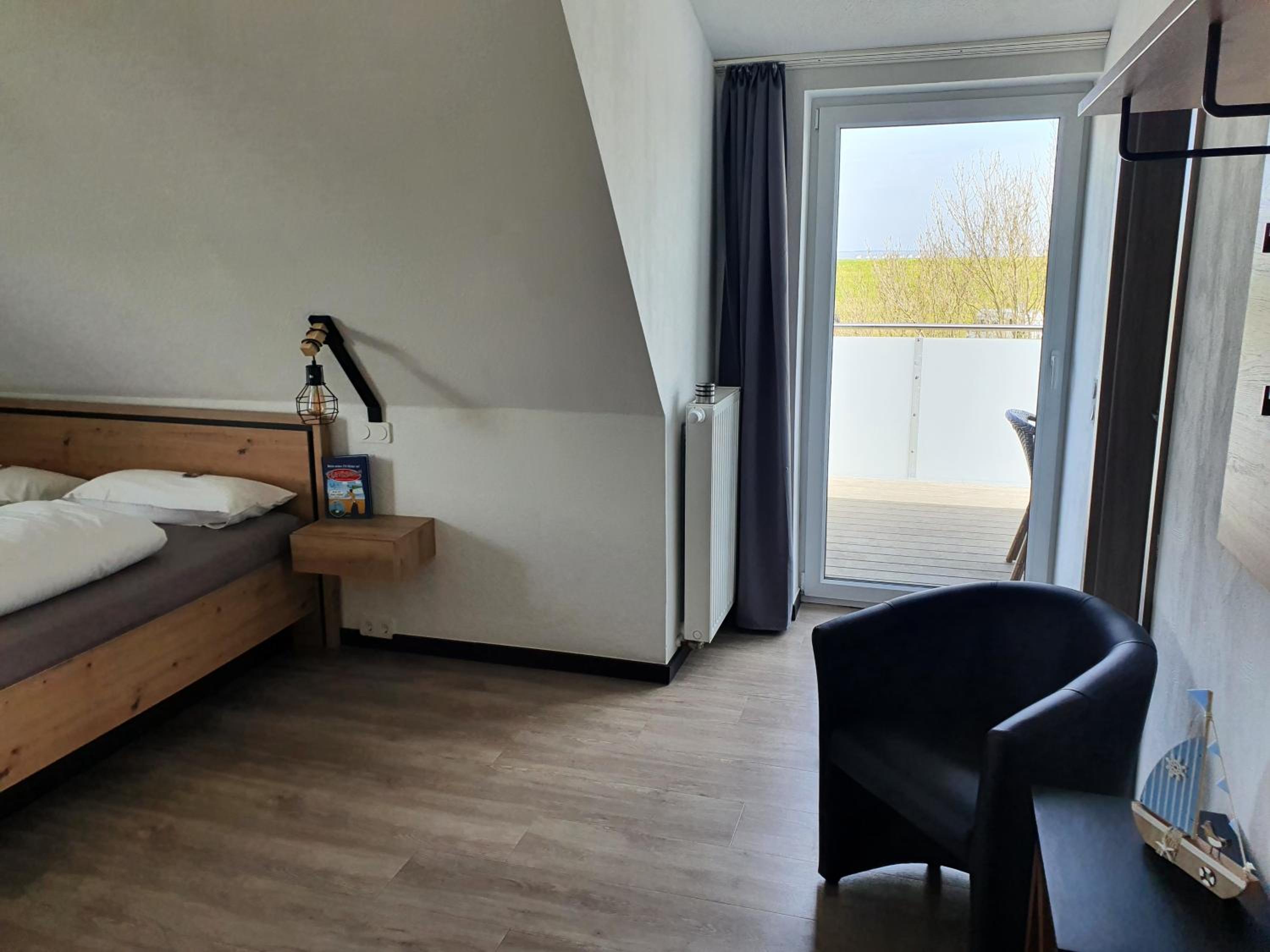 Double Room with Balcony and Sea View photo 2